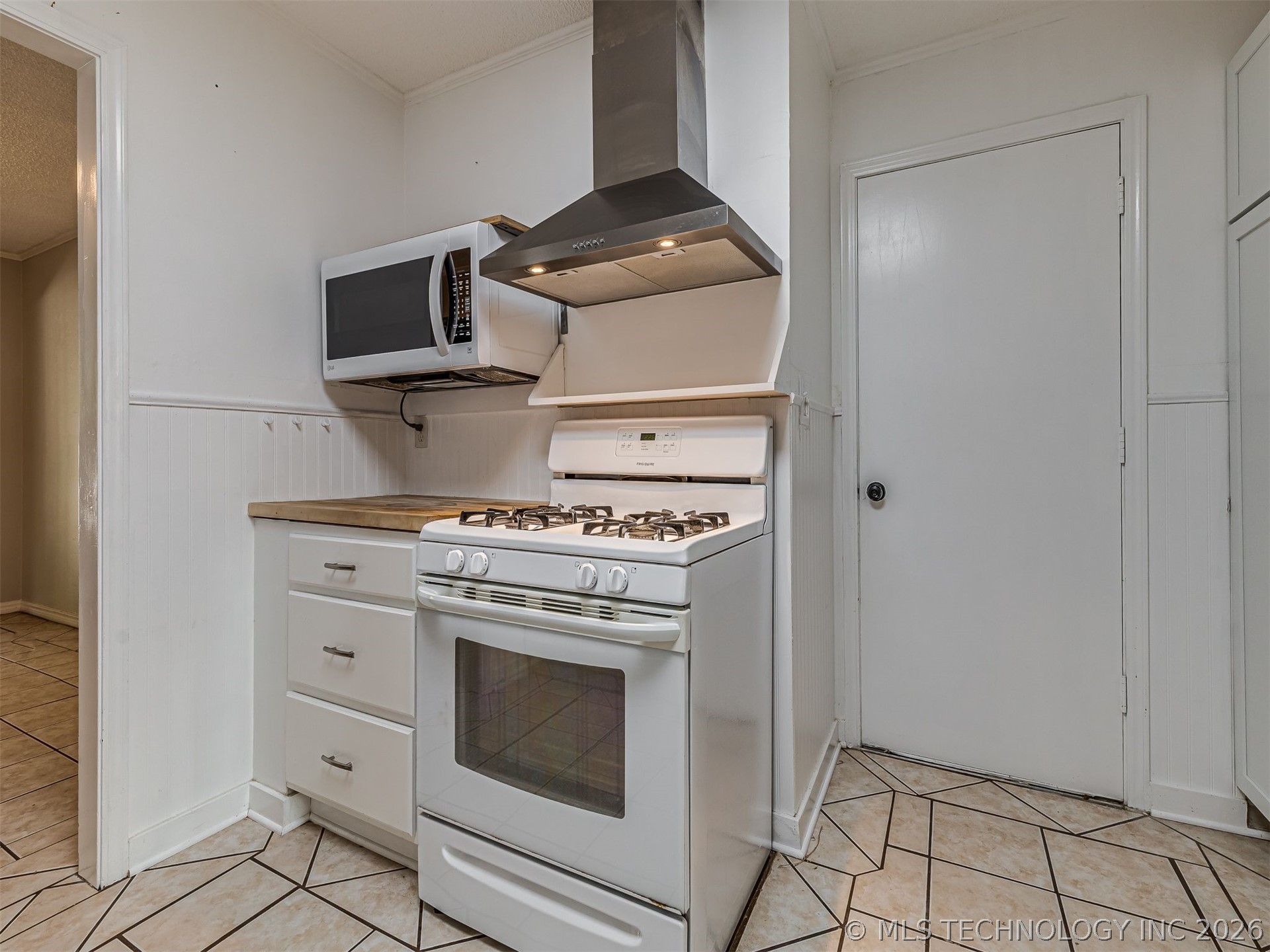 1012 N Forest Place Property Photo 20