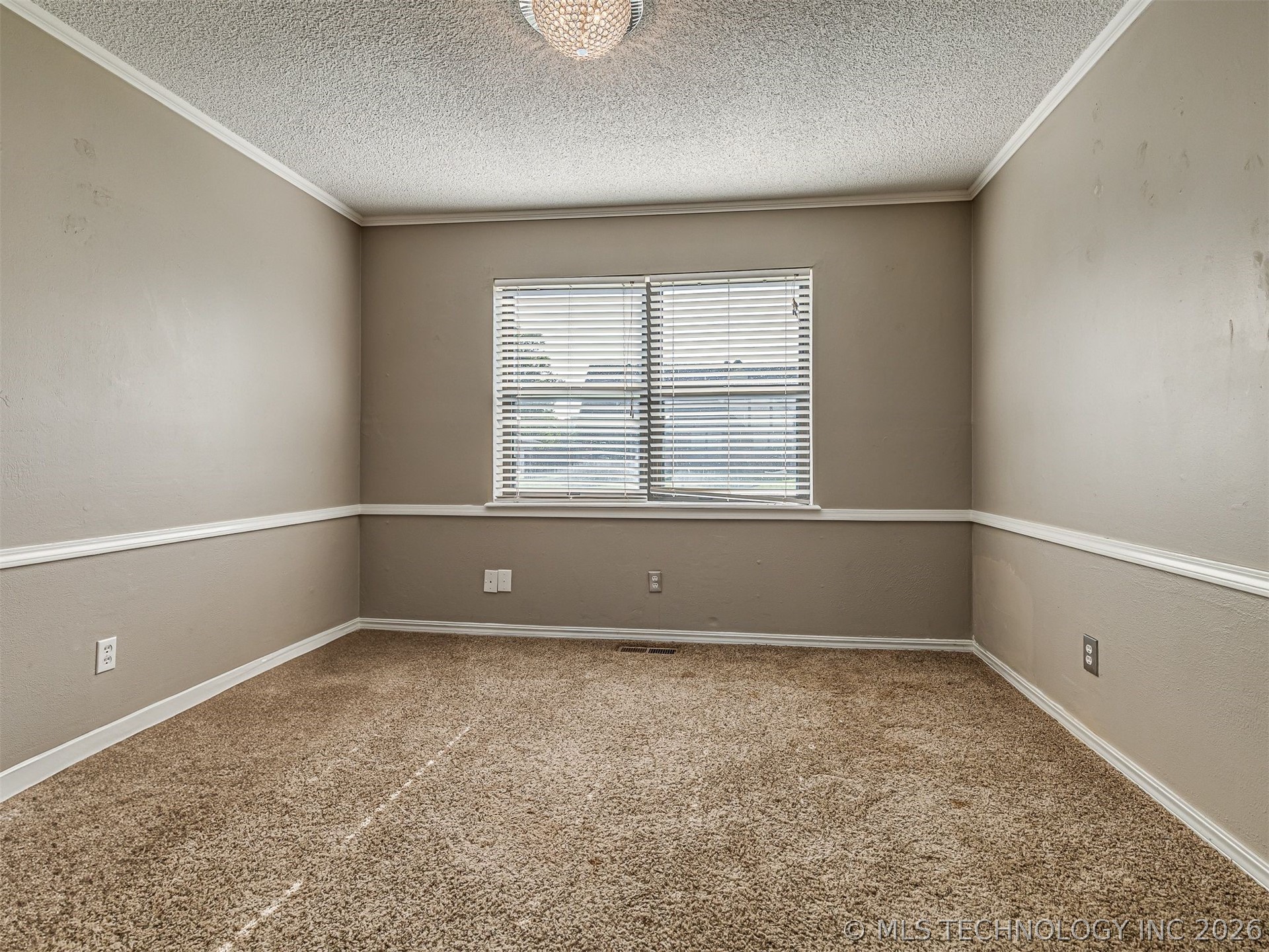 1012 N Forest Place Property Photo 21
