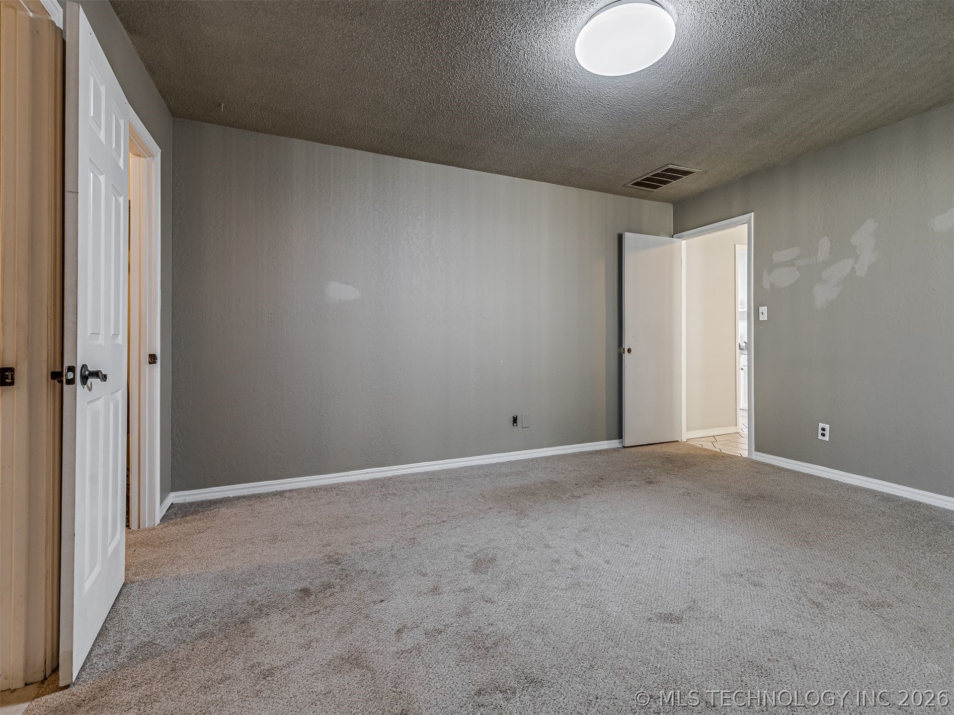 1012 N Forest Place Property Photo 27