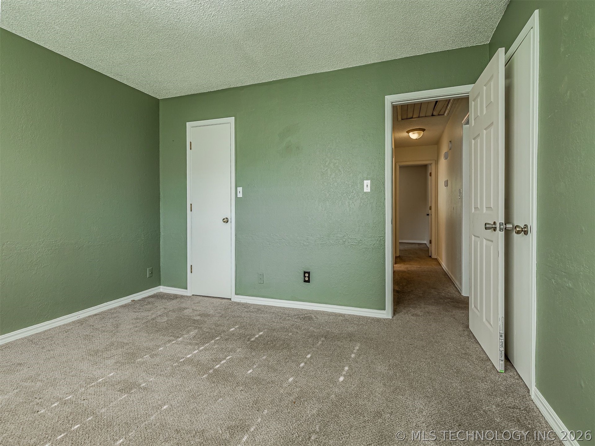 1012 N Forest Place Property Photo 39