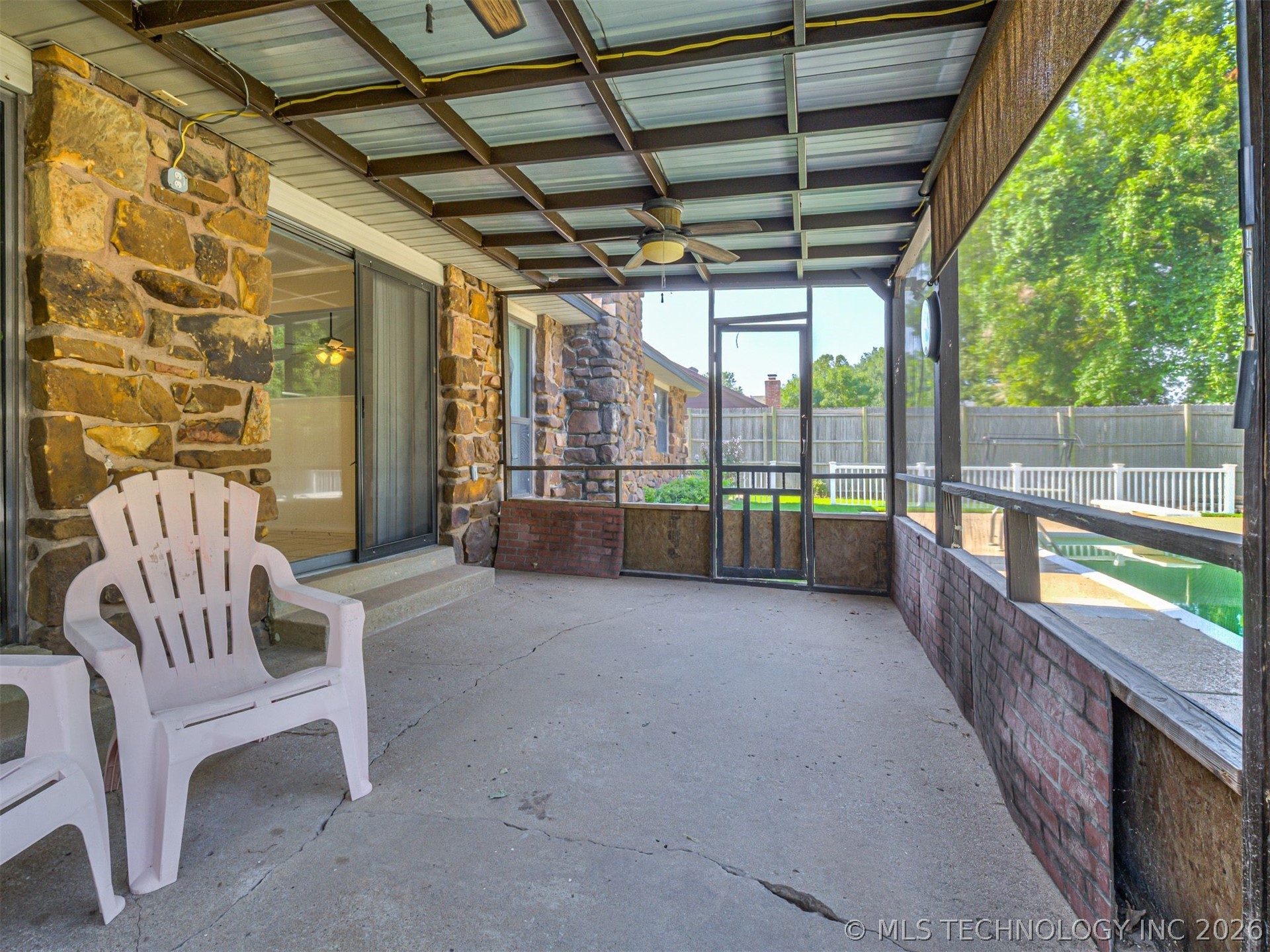 1012 N Forest Place Property Photo 43