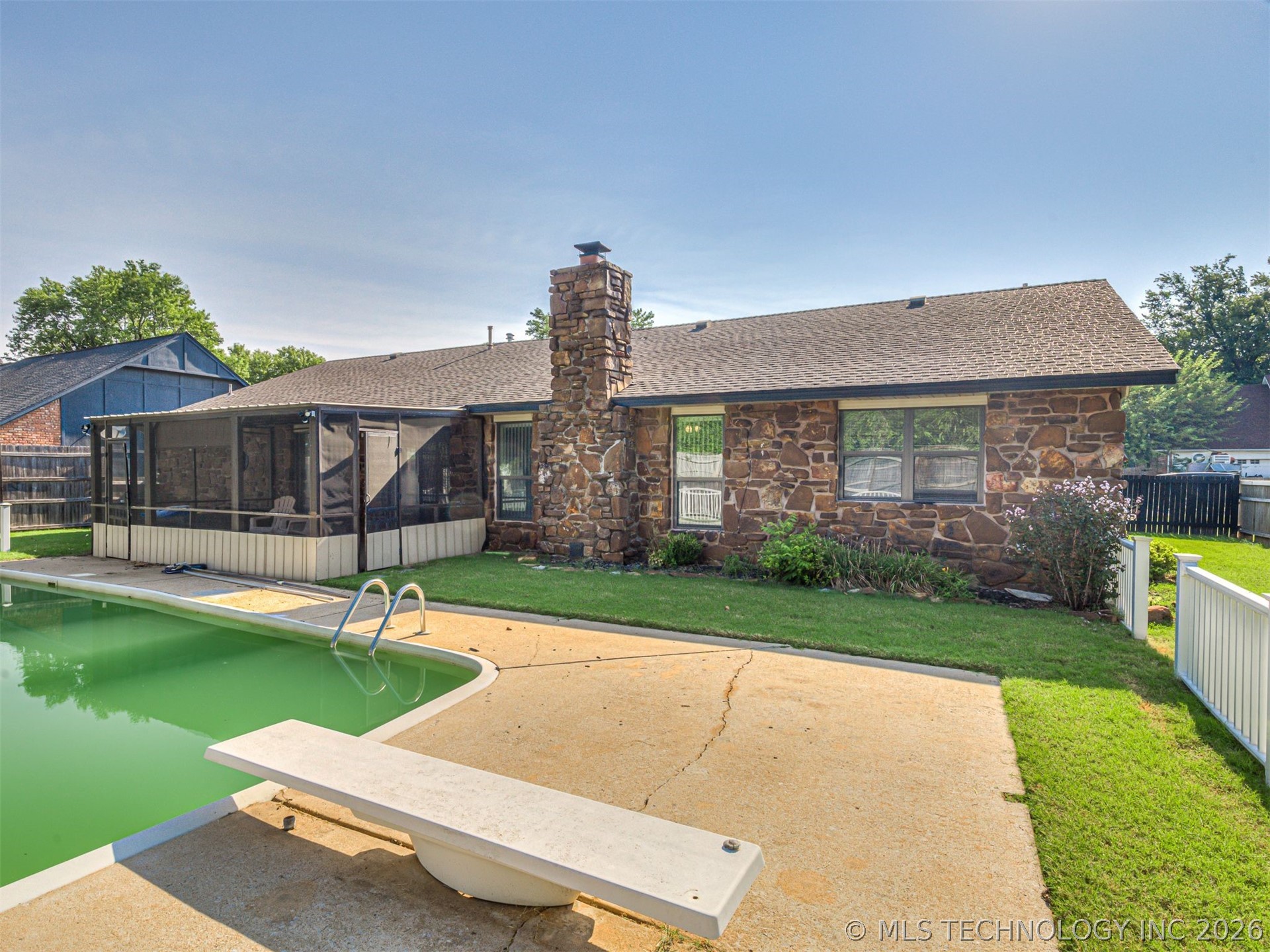 1012 N Forest Place Property Photo 44