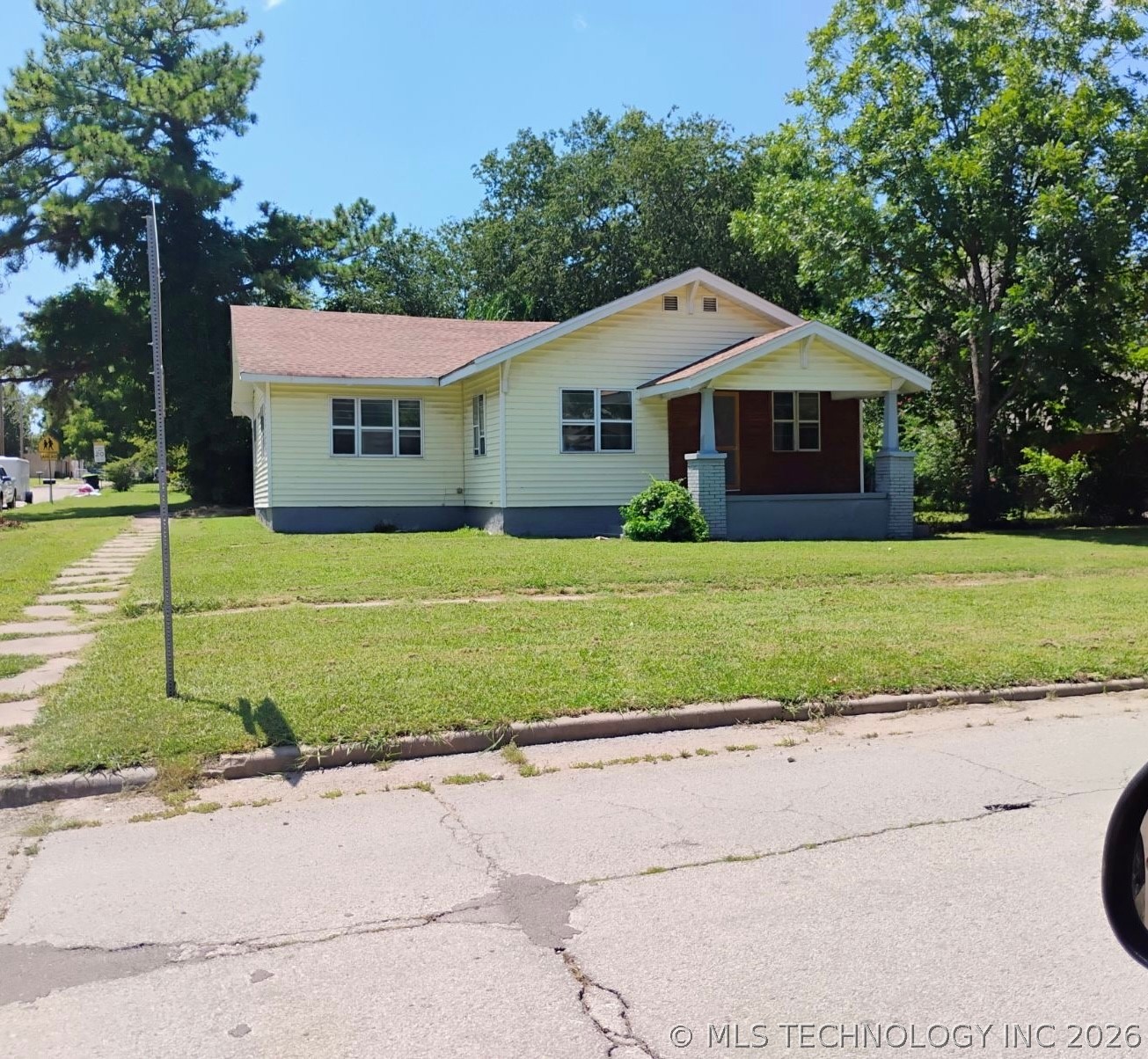 500 W 16 Street Property Photo 1