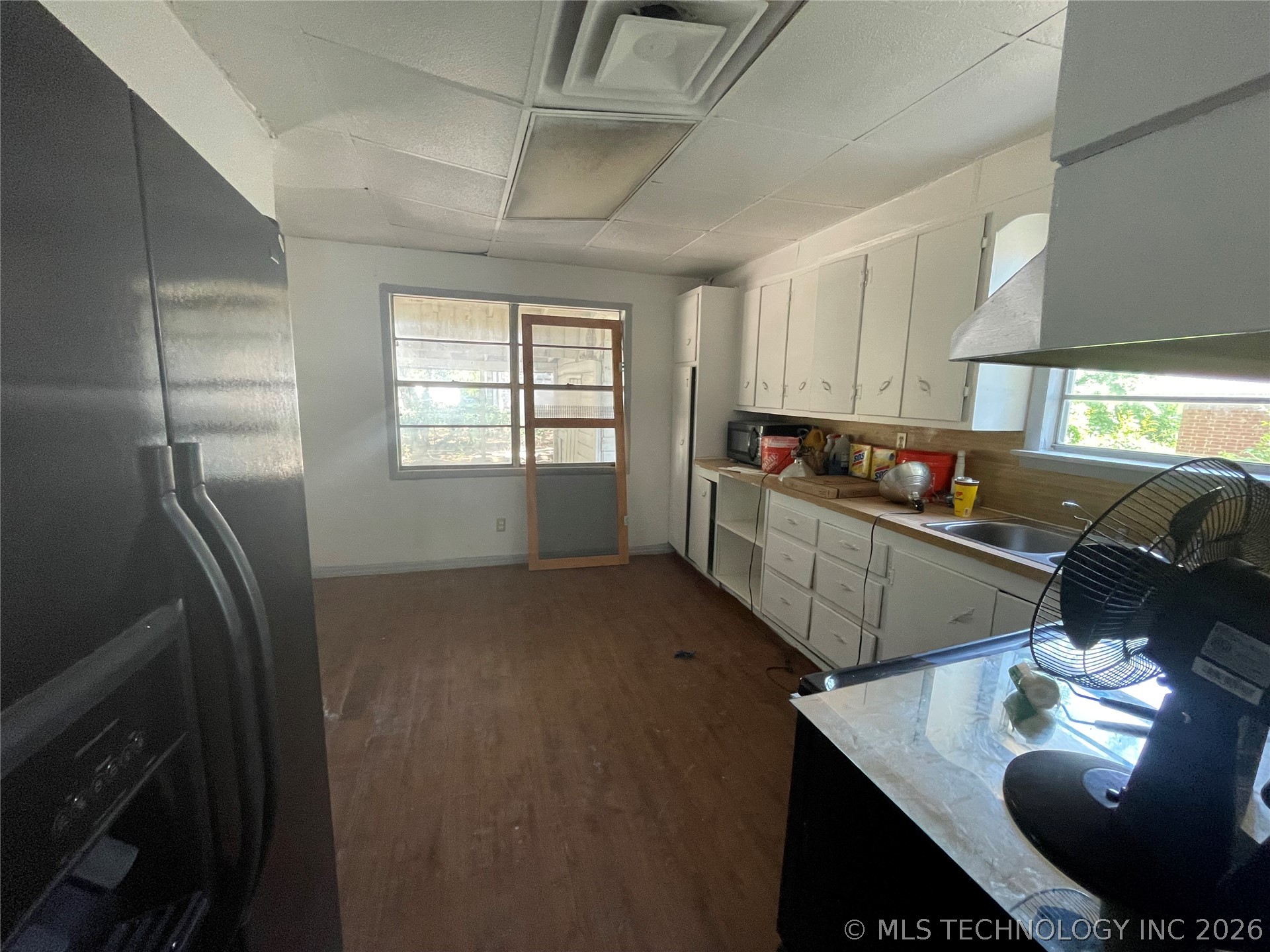 500 W 16 Street Property Photo 14