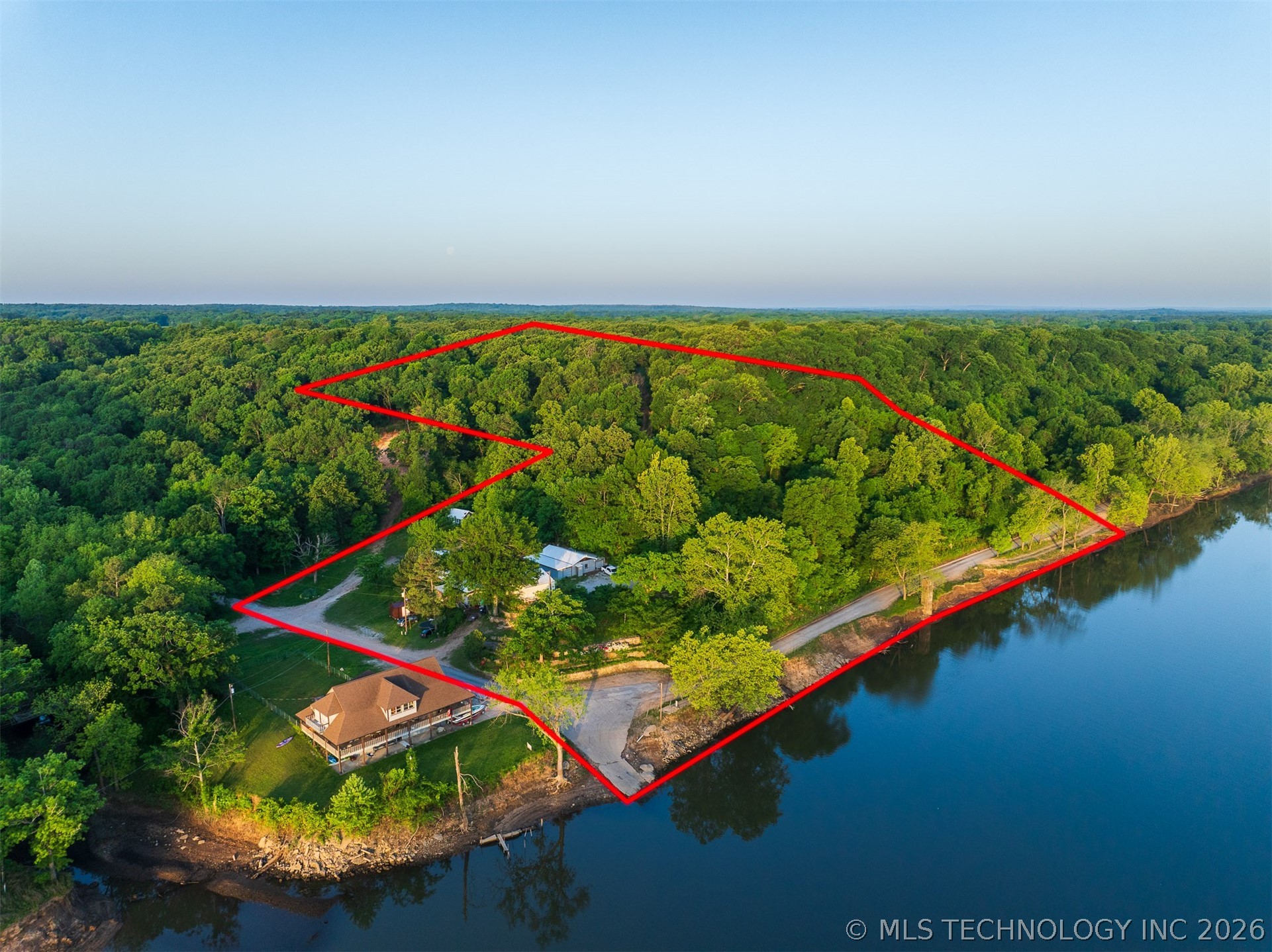 9207 N 447 Road Property Photo 4