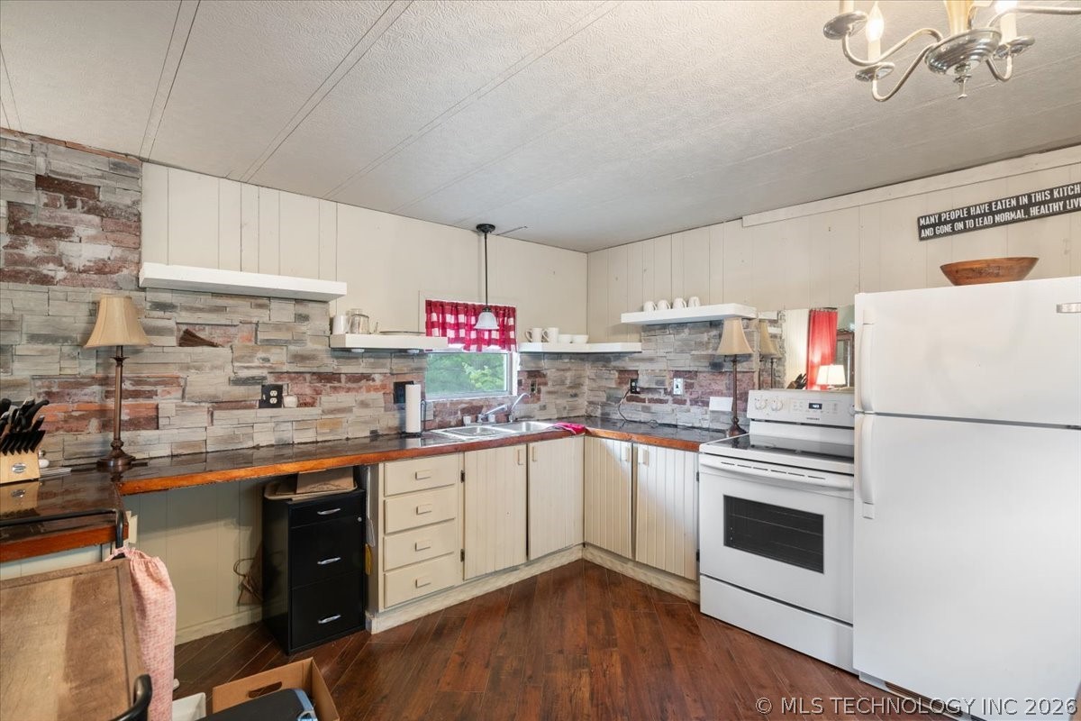 9207 N 447 Road Property Photo 38