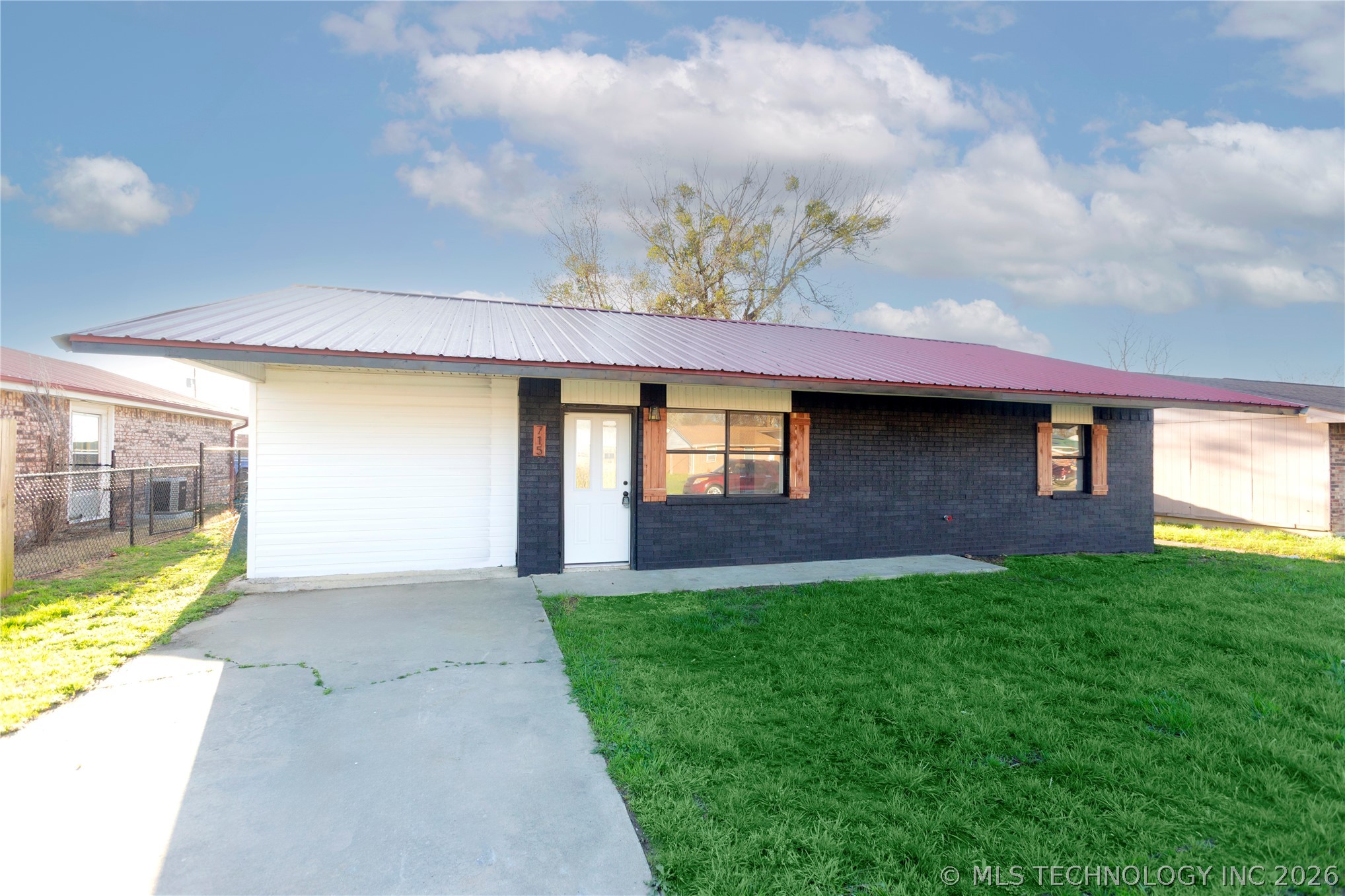 715 Nw Bocci Drive Property Photo 25