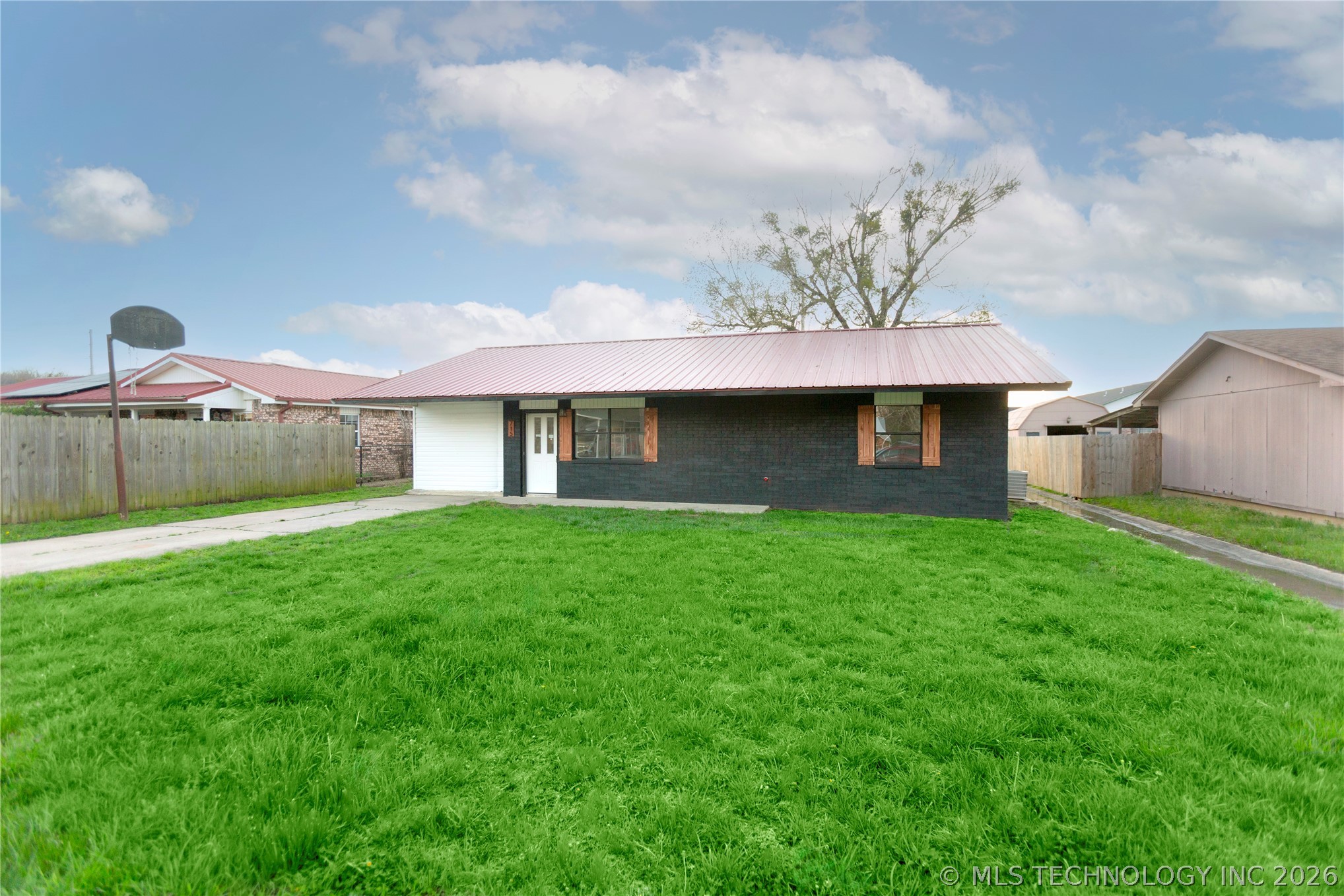 715 Nw Bocci Drive Property Photo 33