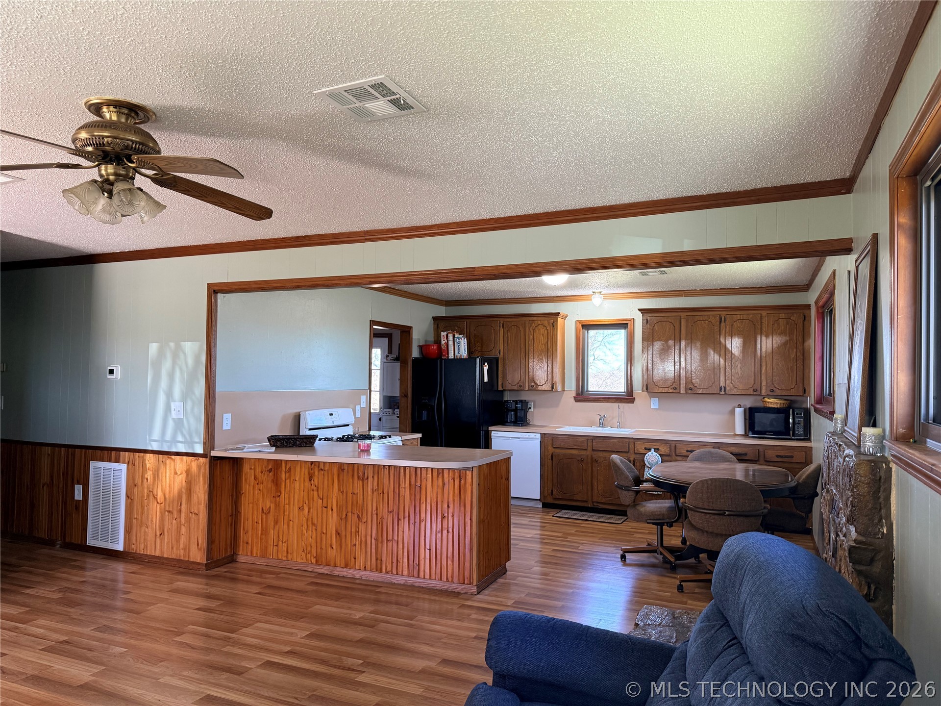 12062 S 55th Street East Property Photo 8