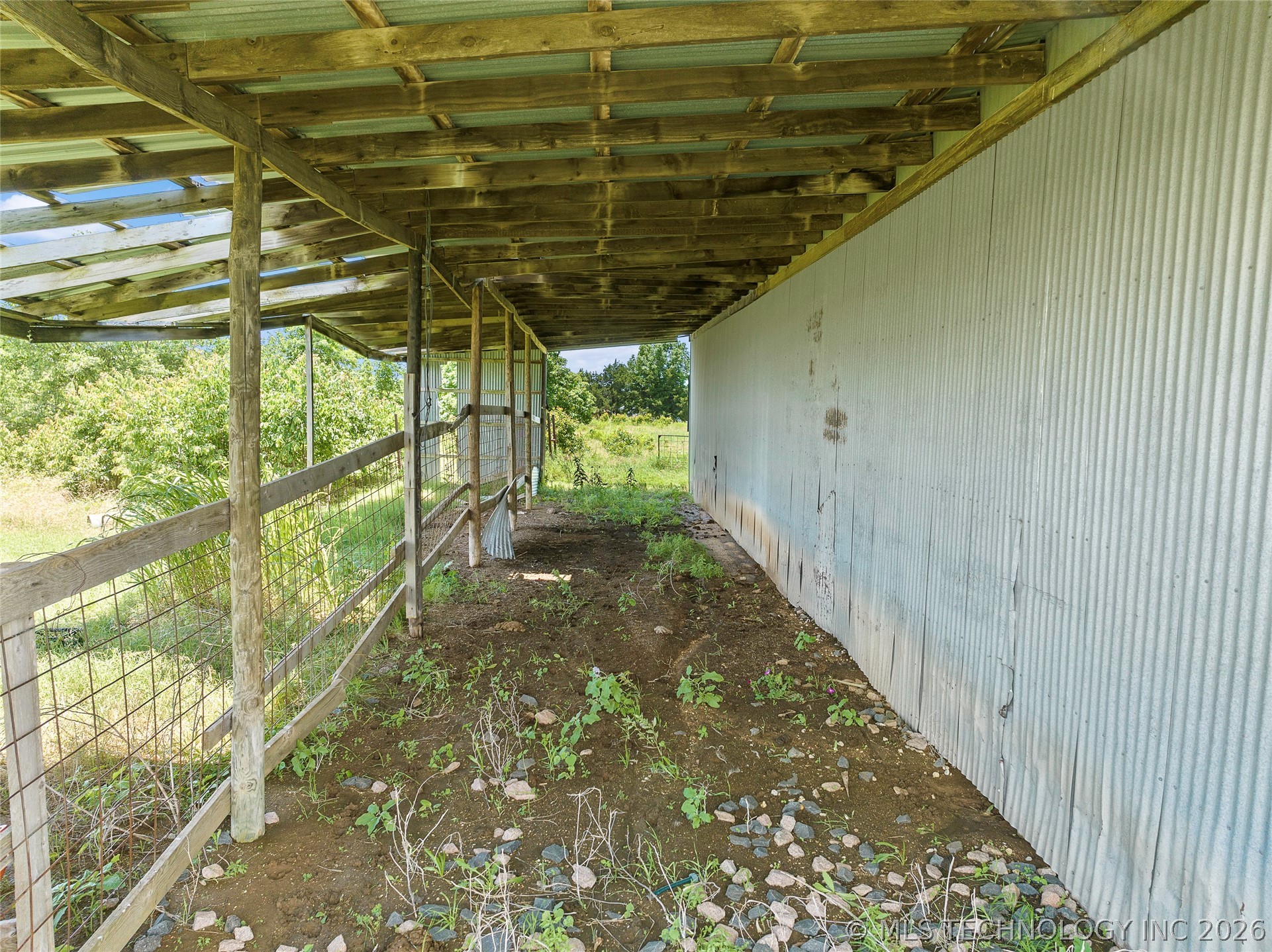 7740 Swayback Property Photo 36