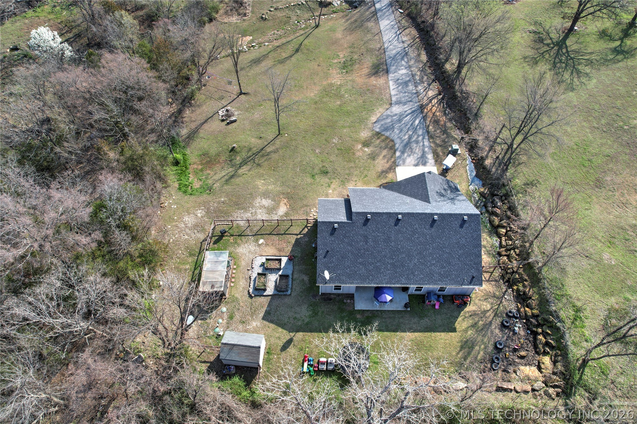 5037 W Hilton Road Property Photo 52