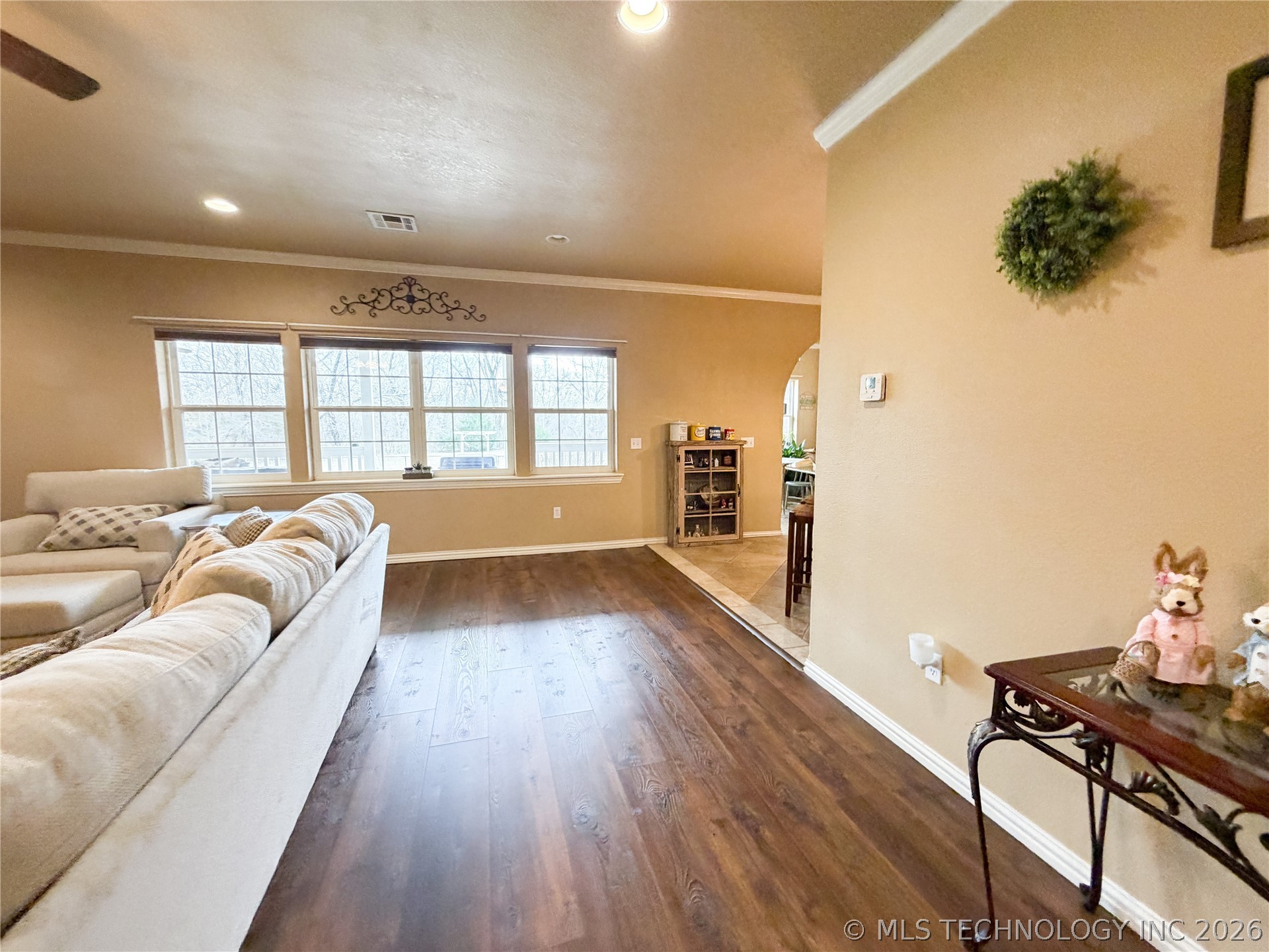 20290 S Welling Road Property Photo 12