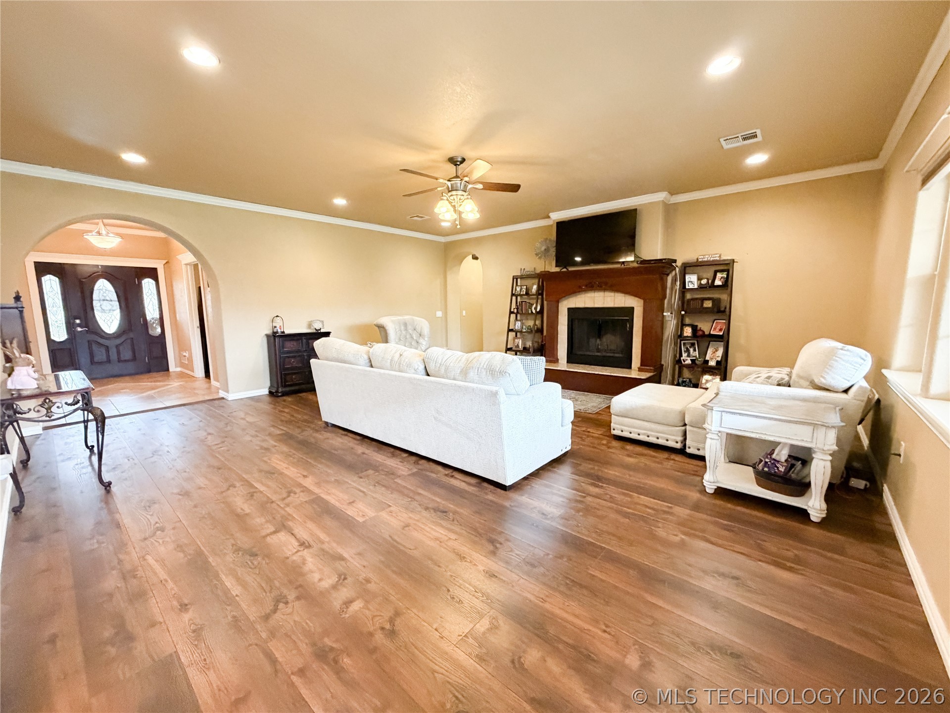 20290 S Welling Road Property Photo 14