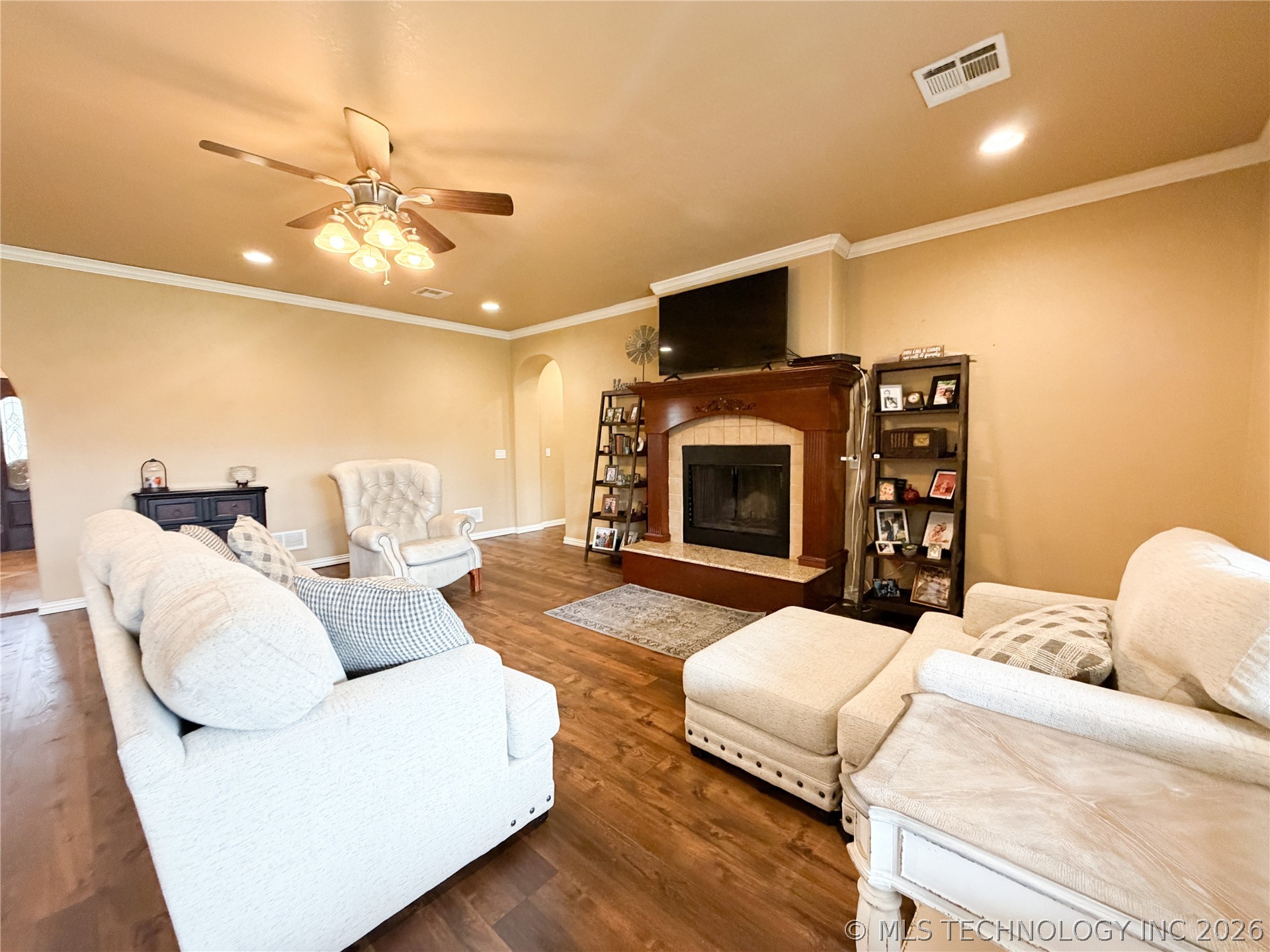 20290 S Welling Road Property Photo 15