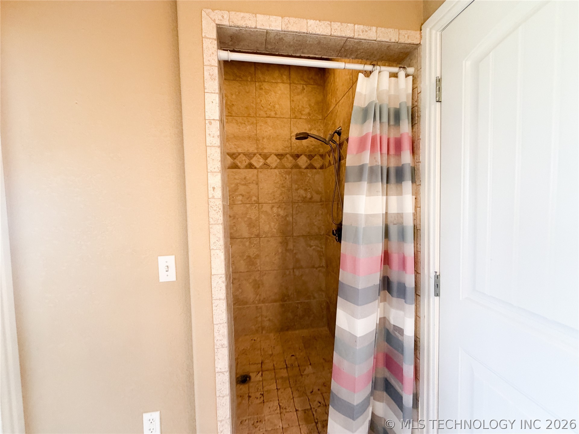 20290 S Welling Road Property Photo 64