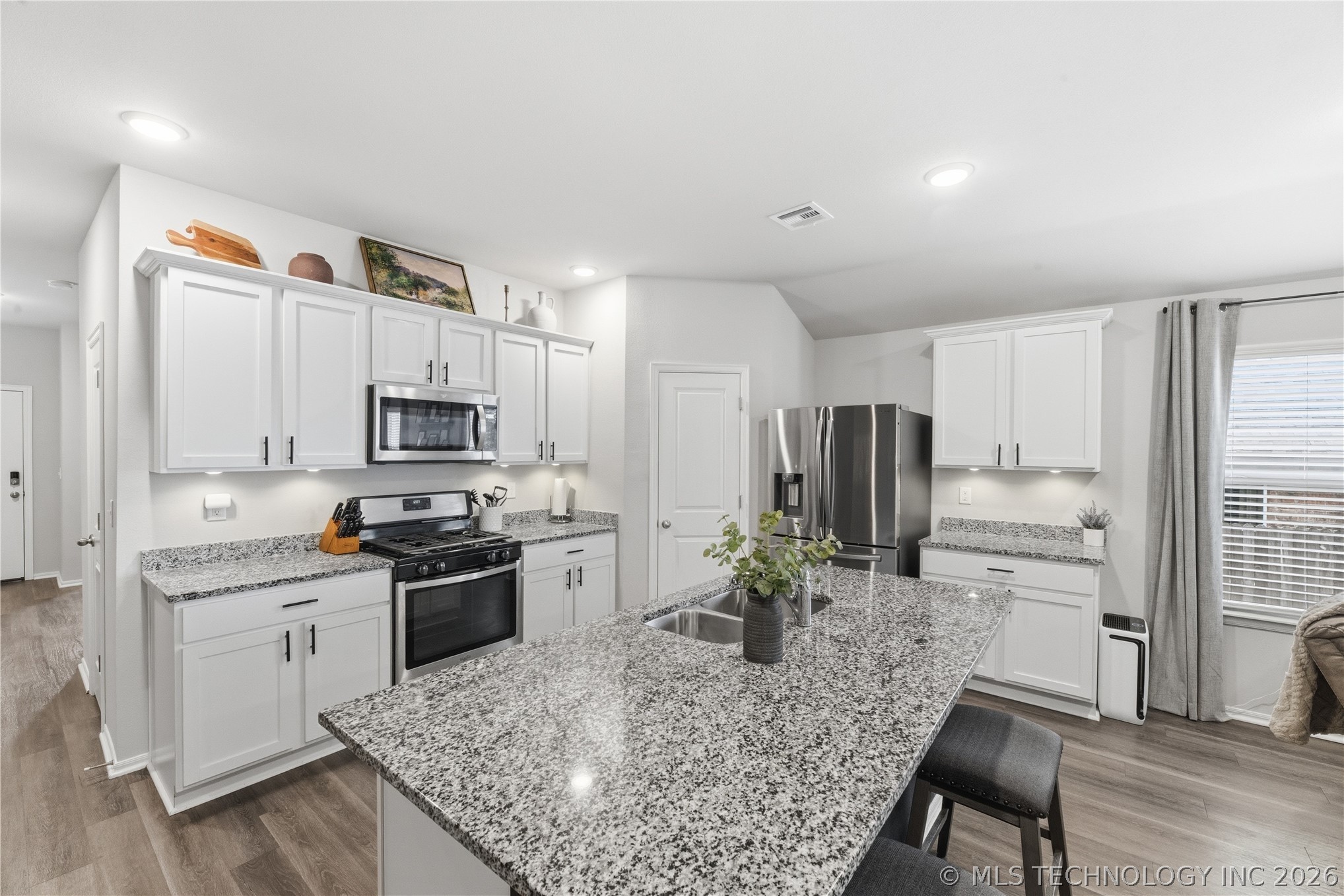 3210 Roman Circle Property Photo 6