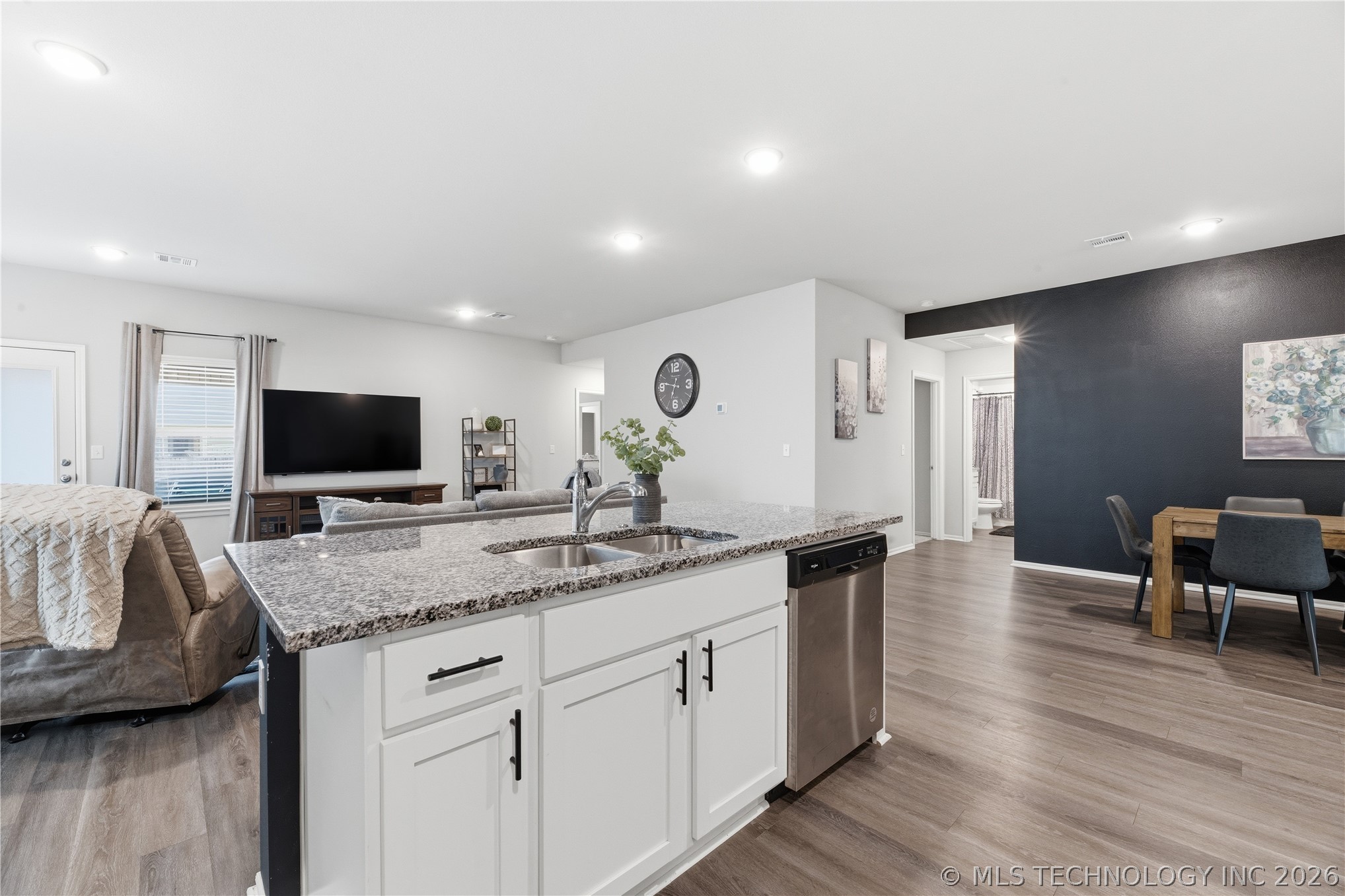 3210 Roman Circle Property Photo 7