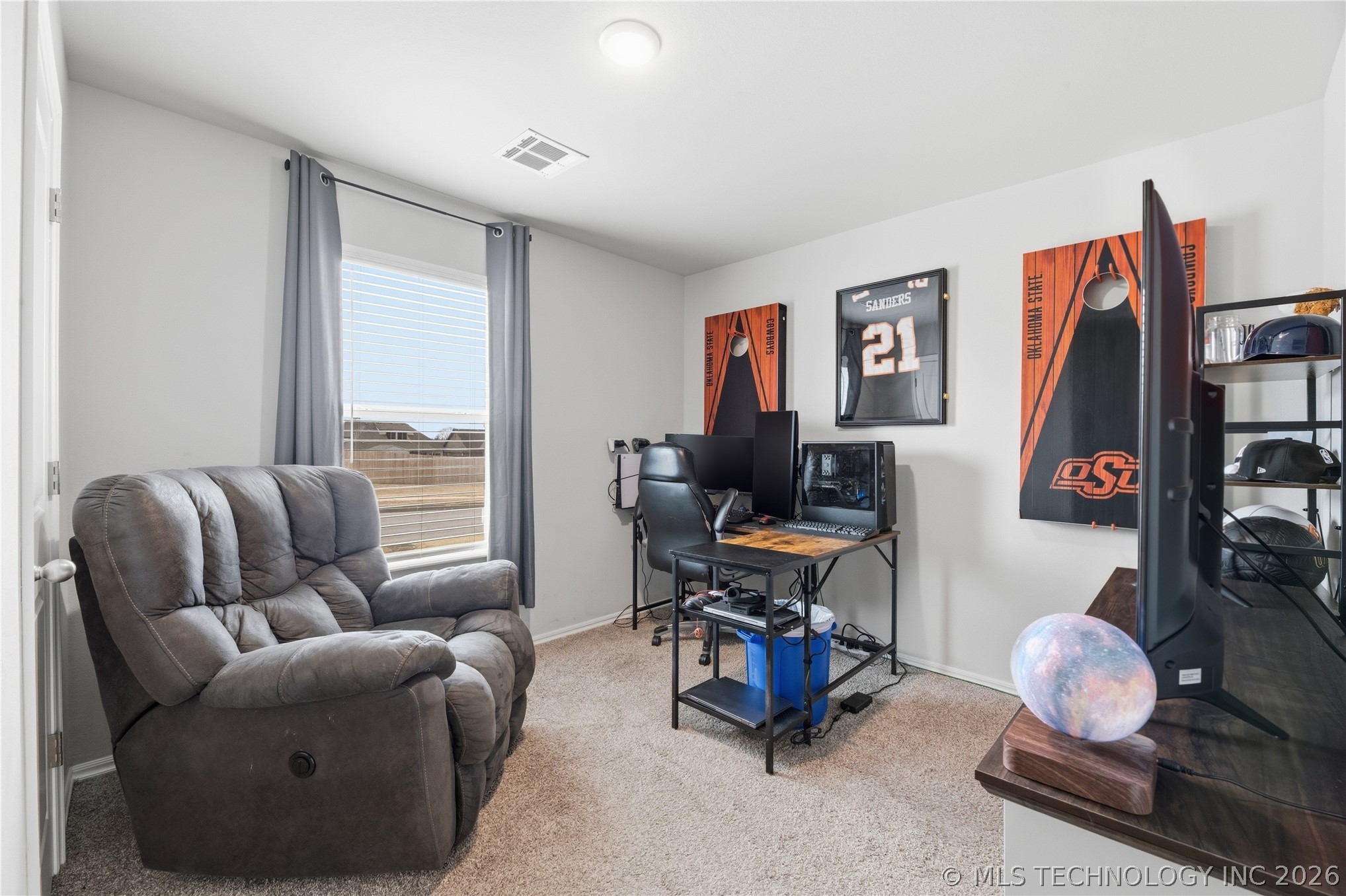 3210 Roman Circle Property Photo 15
