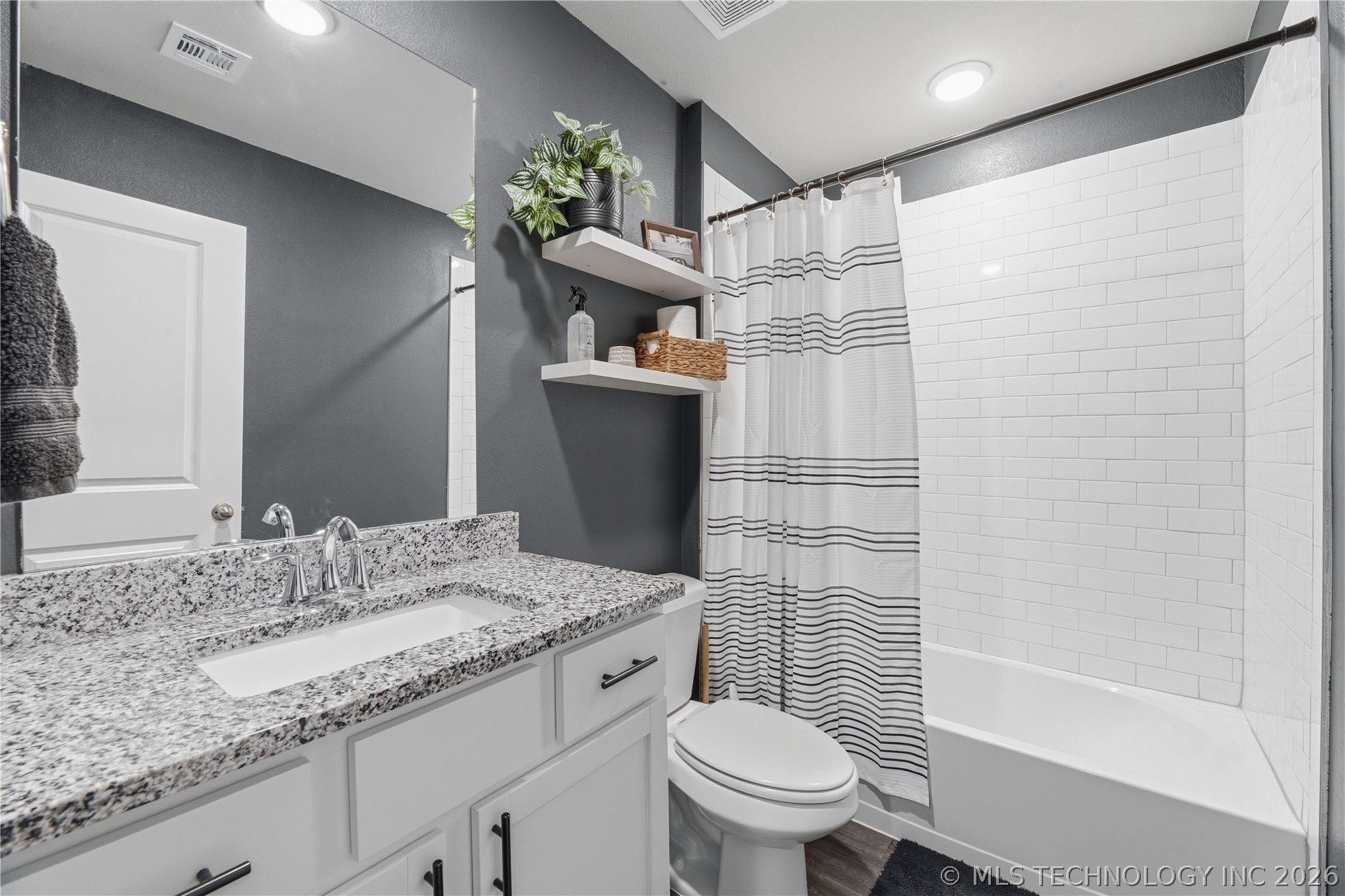 3210 Roman Circle Property Photo 17