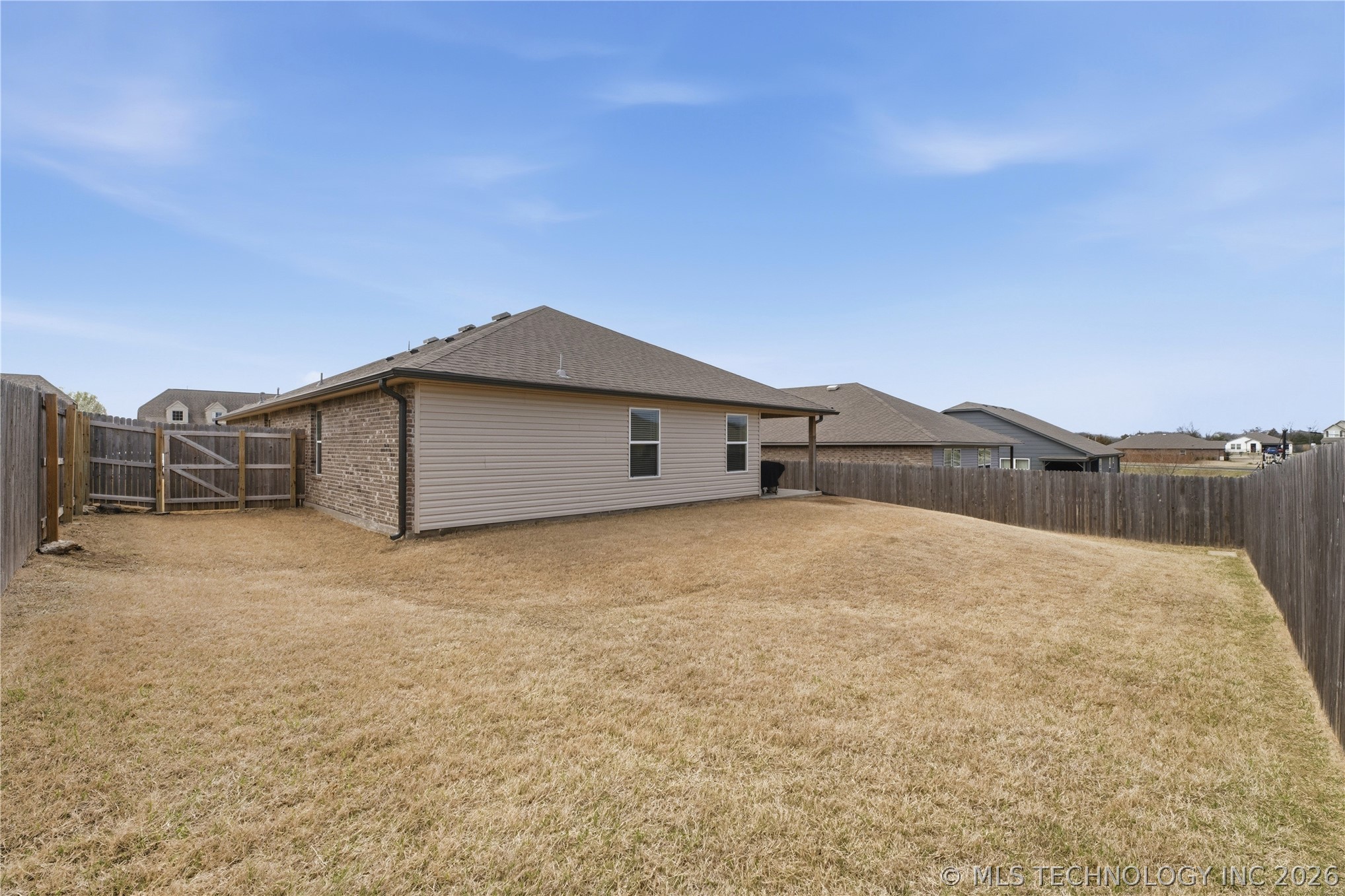 3210 Roman Circle Property Photo 27