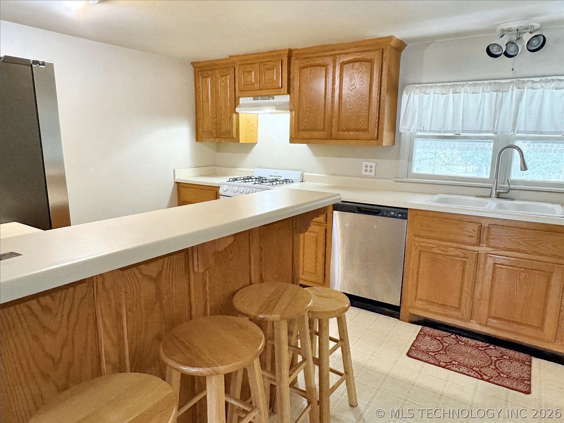 725 Sooner Drive Property Photo 10