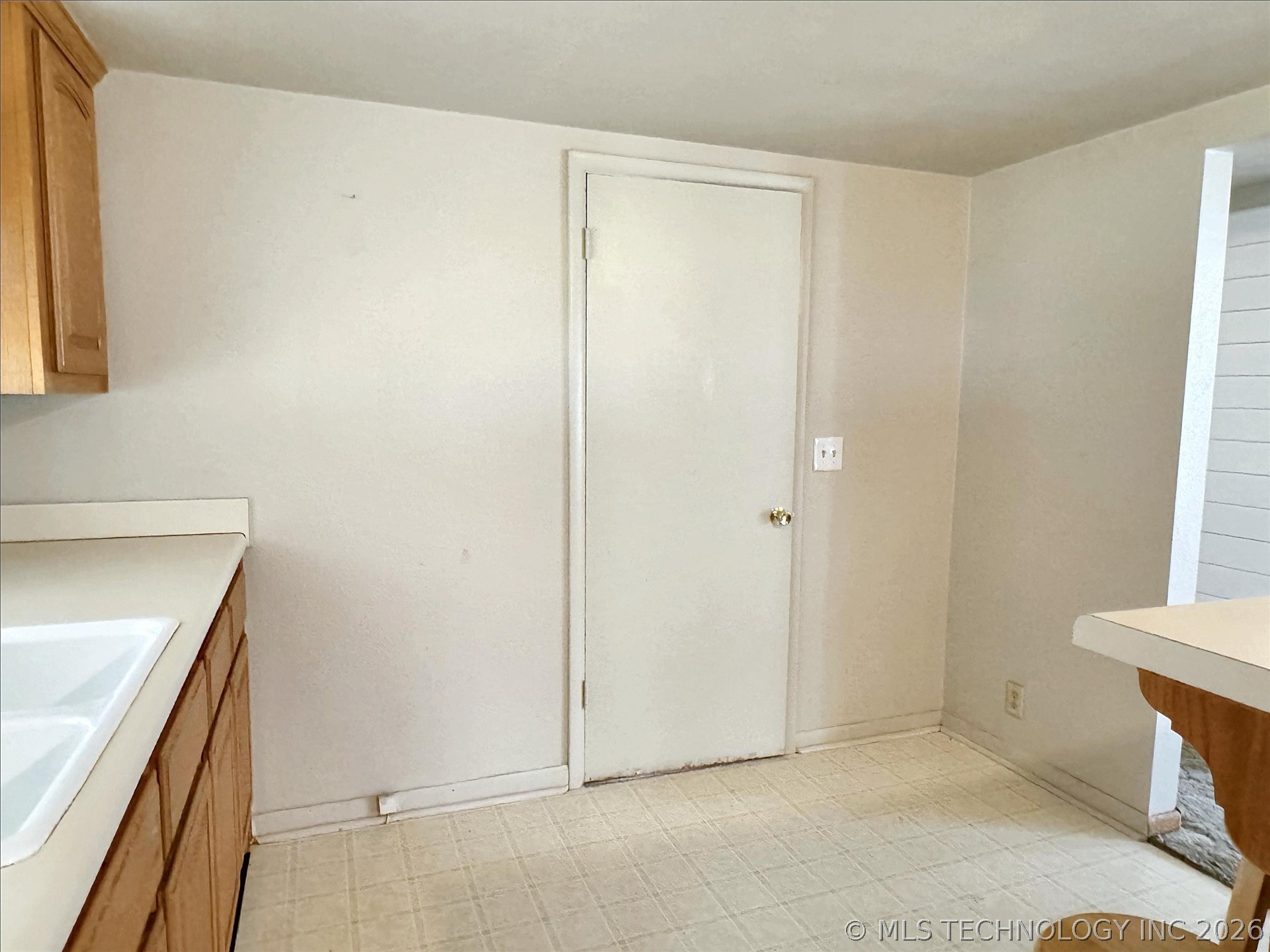 725 Sooner Drive Property Photo 28