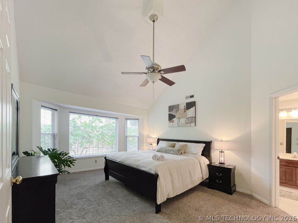 308 S Indianwood Avenue Property Photo 4