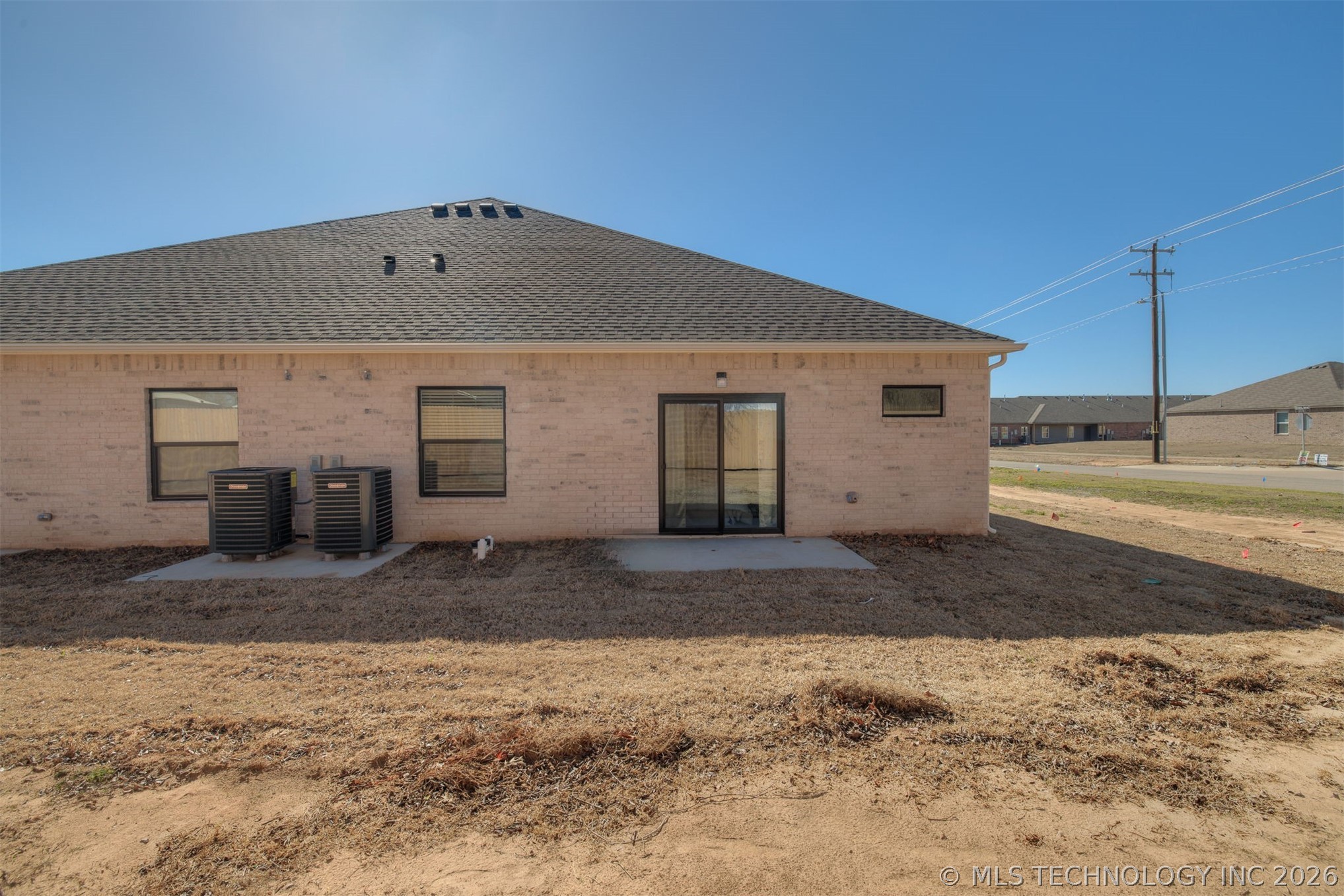 1010 Lovers Lane Property Photo 11