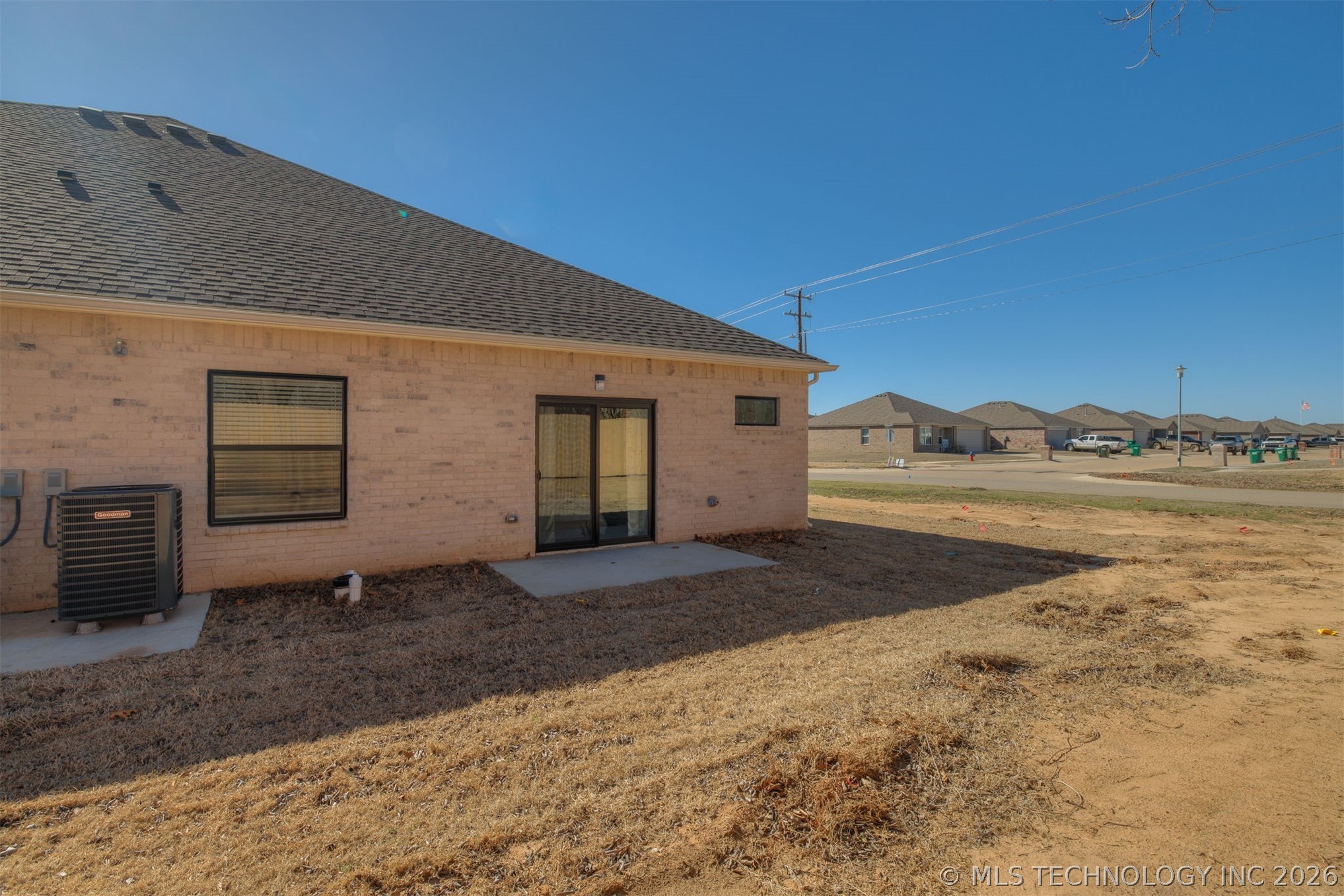 1010 Lovers Lane Property Photo 12