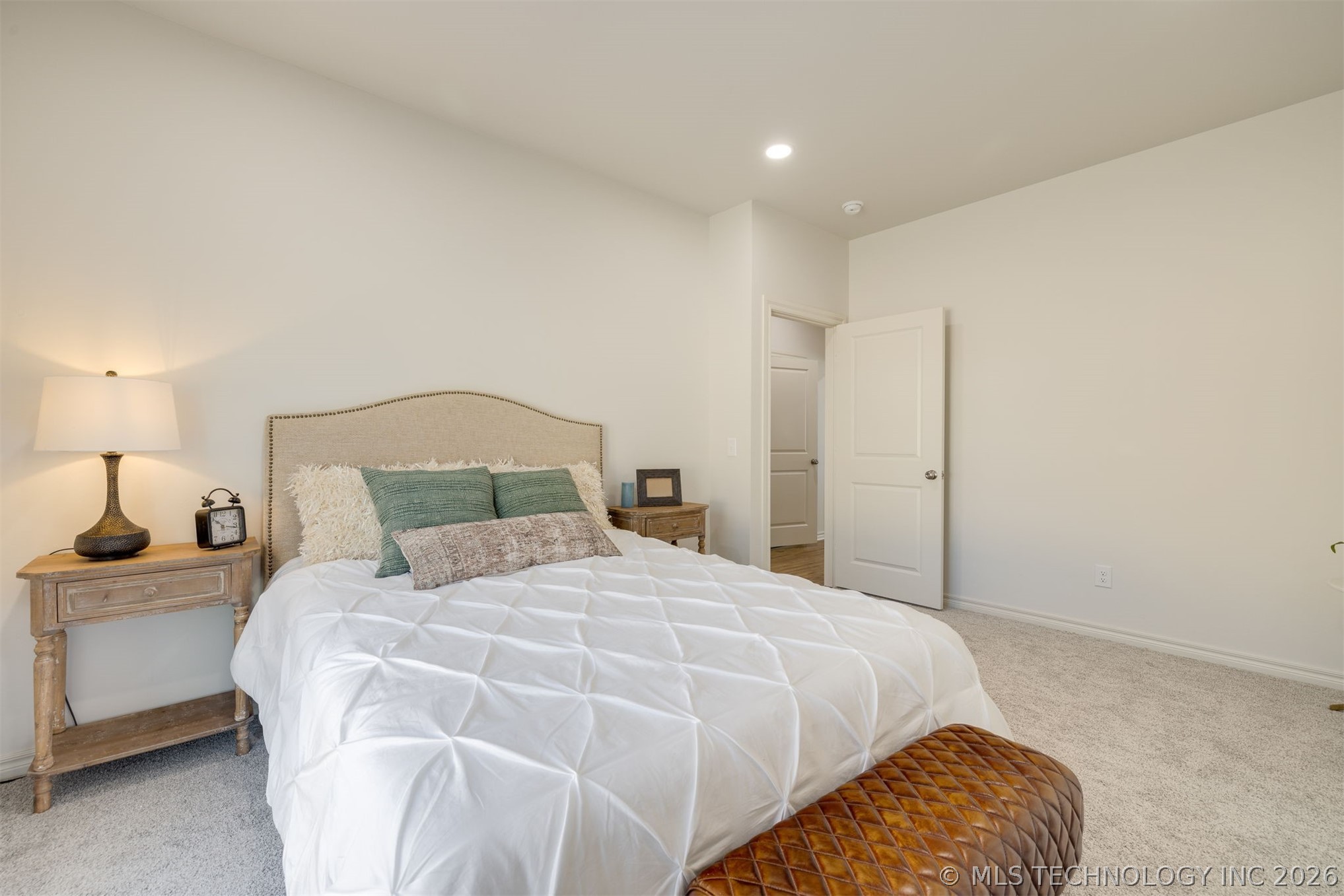 1010 Lovers Lane Property Photo 36