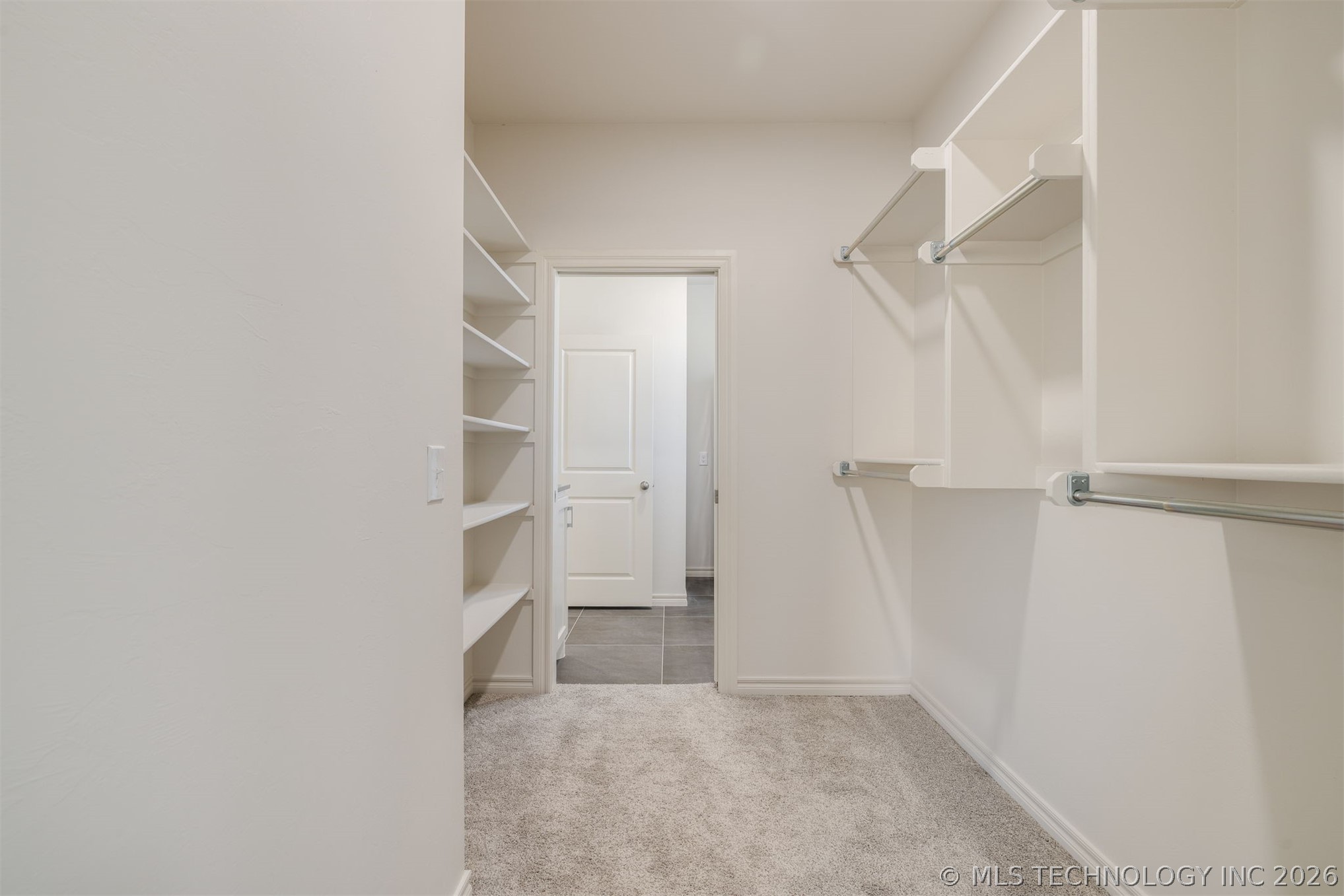1010 Lovers Lane Property Photo 41