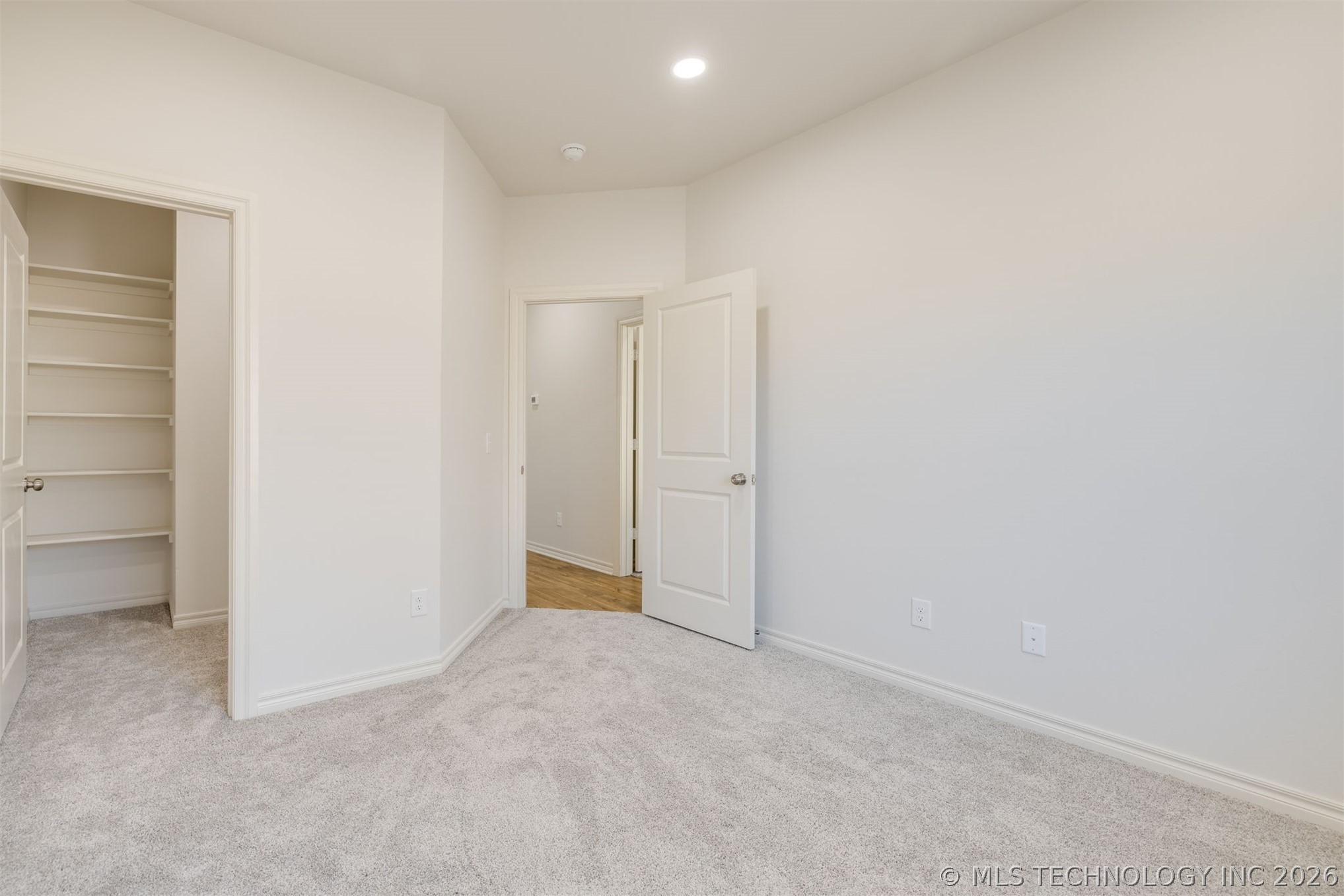 1010 Lovers Lane Property Photo 44