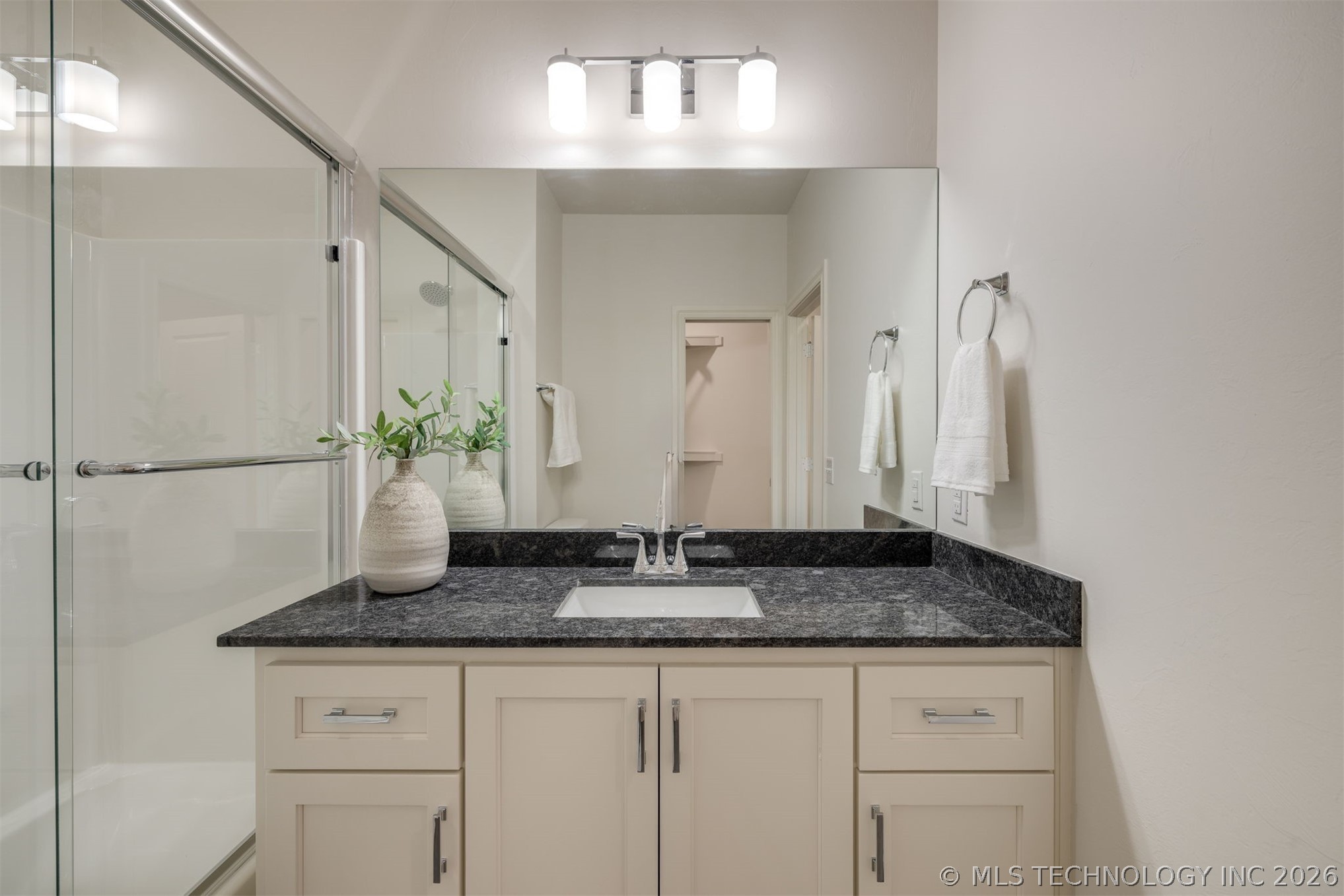 1010 Lovers Lane Property Photo 46