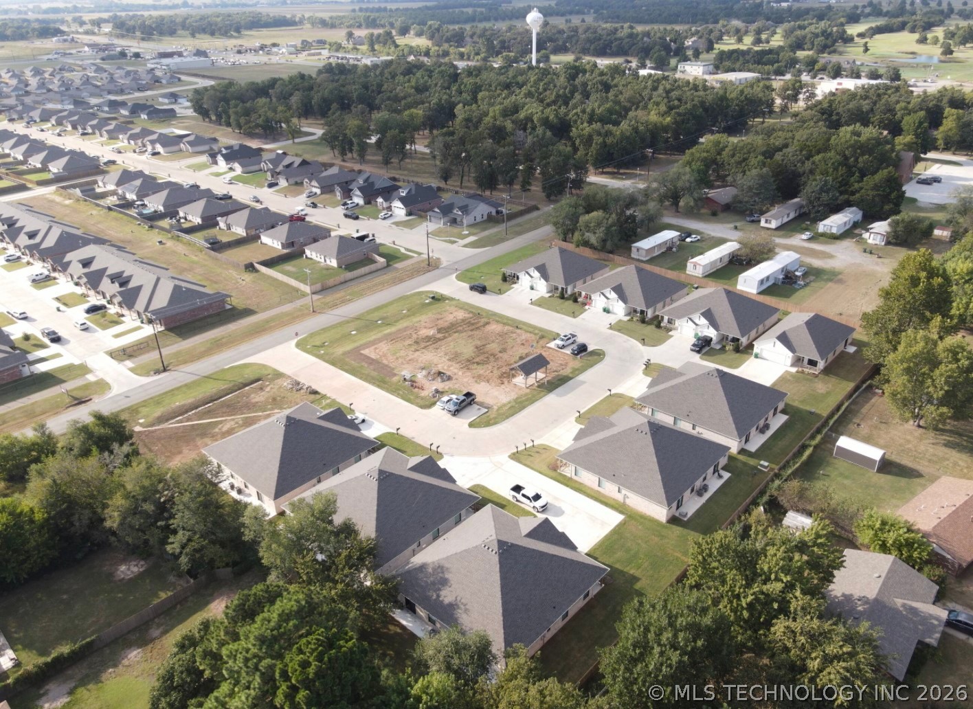 1010 Lovers Lane Property Photo 49