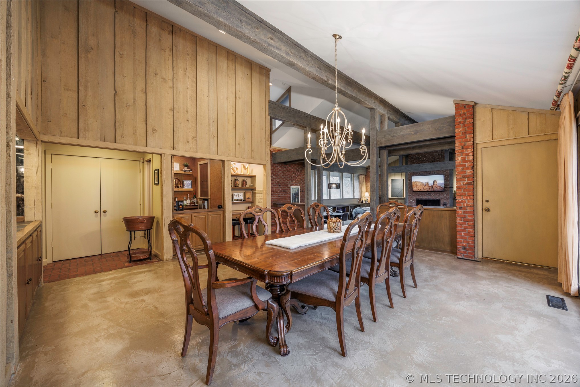 2100 North Star Court Property Photo 13