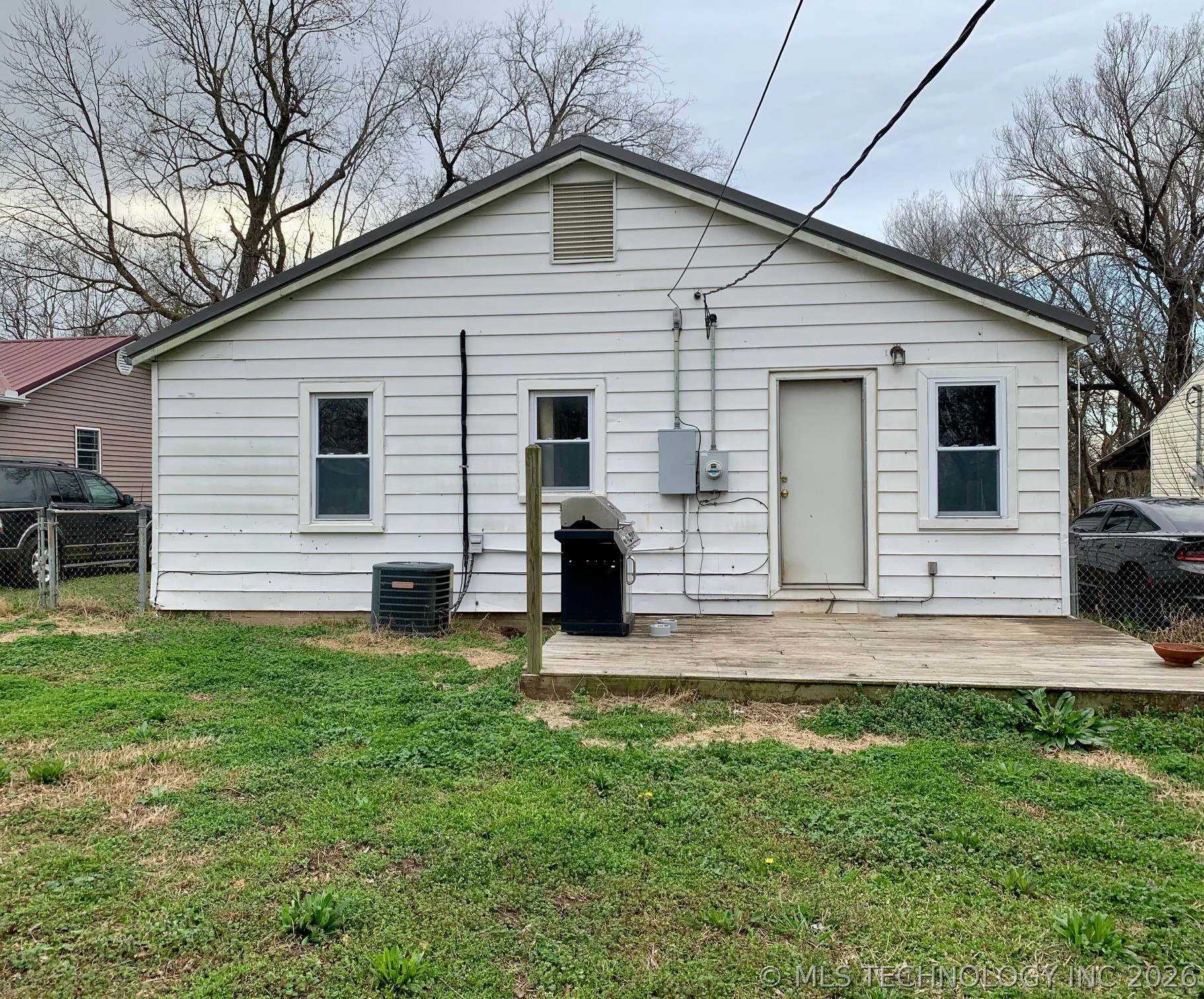 815 S Hickory Street Property Photo 22