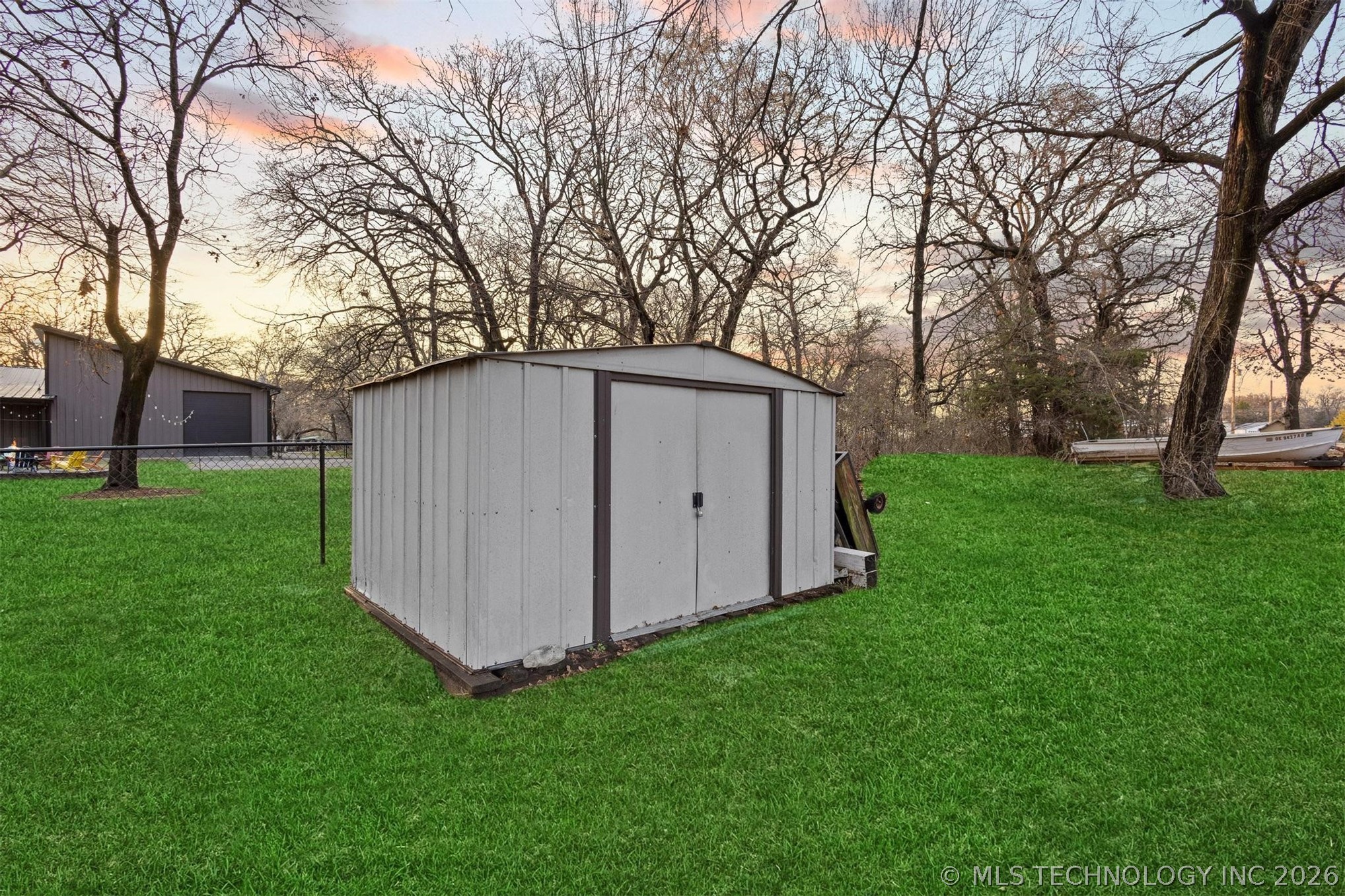 1613 Waters Property Photo 8
