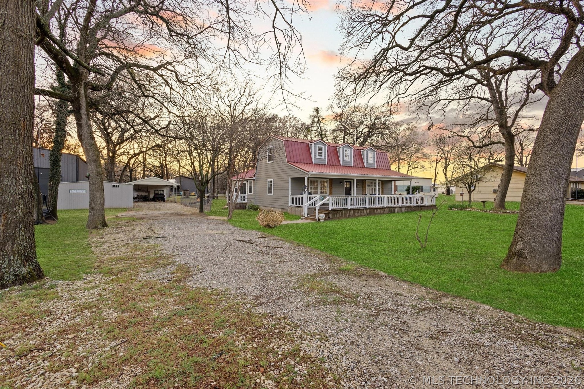 1613 Waters Property Photo 17