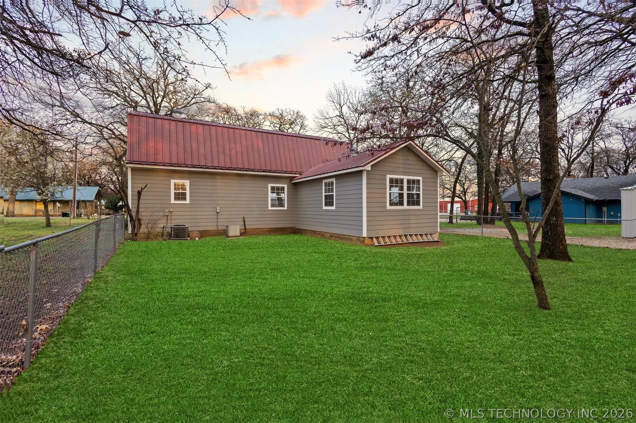 1613 Waters Property Photo 36