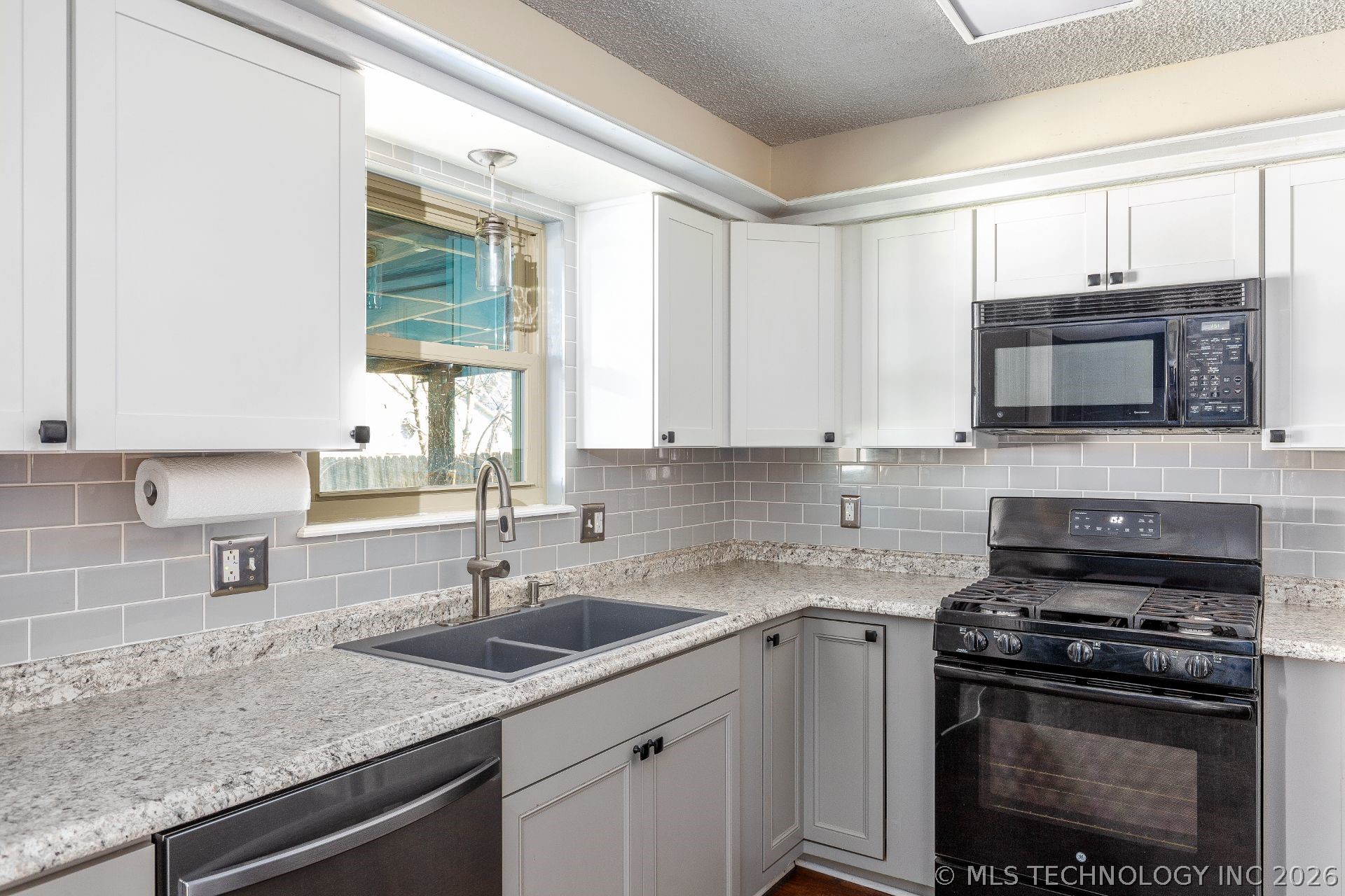 4218 W Toledo Court Property Photo 13