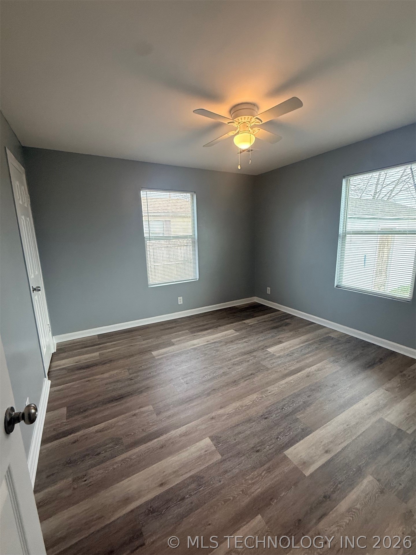 5318 W 12th Street Property Photo 6