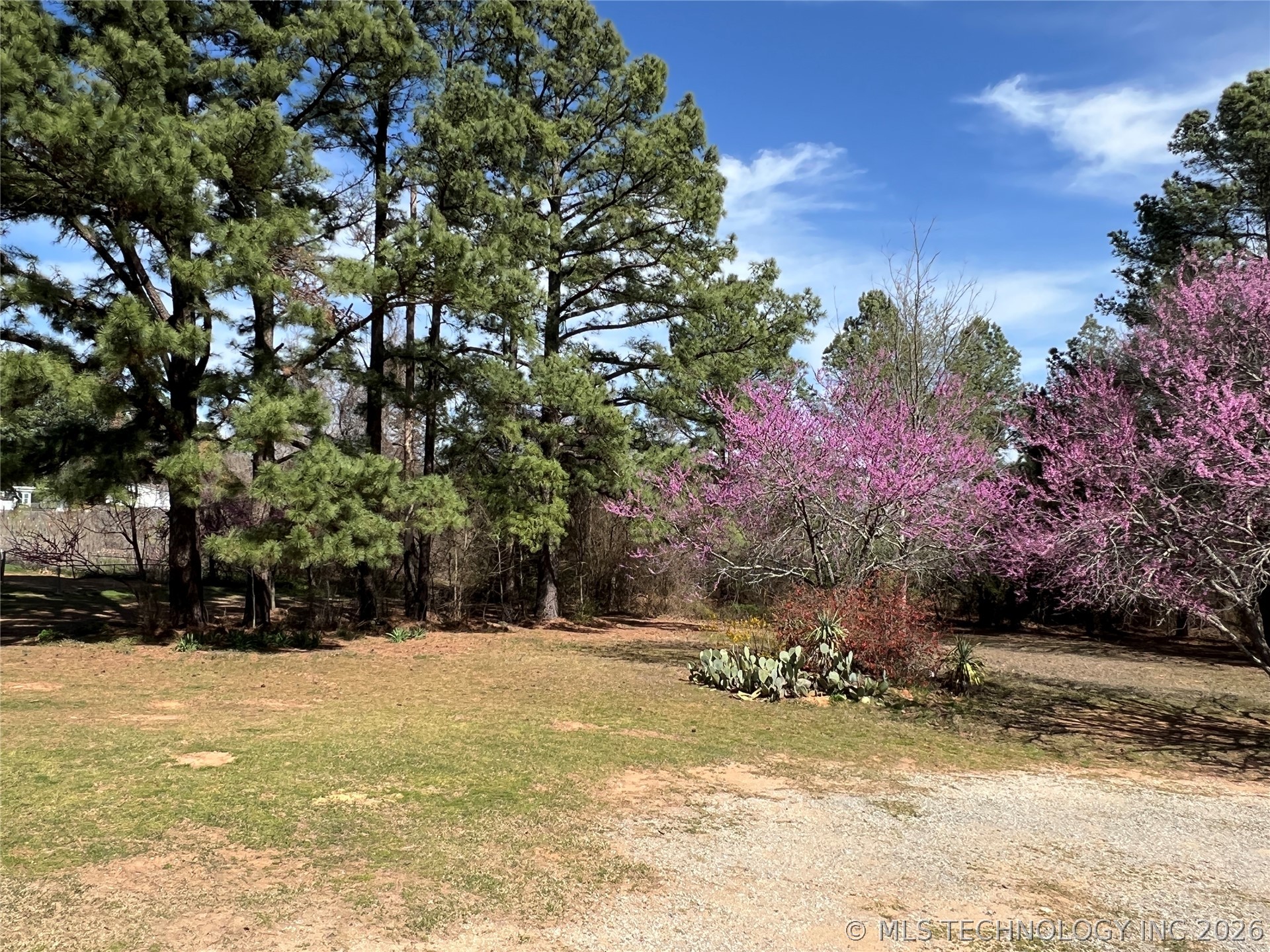 3075 Sawmill Property Photo 31