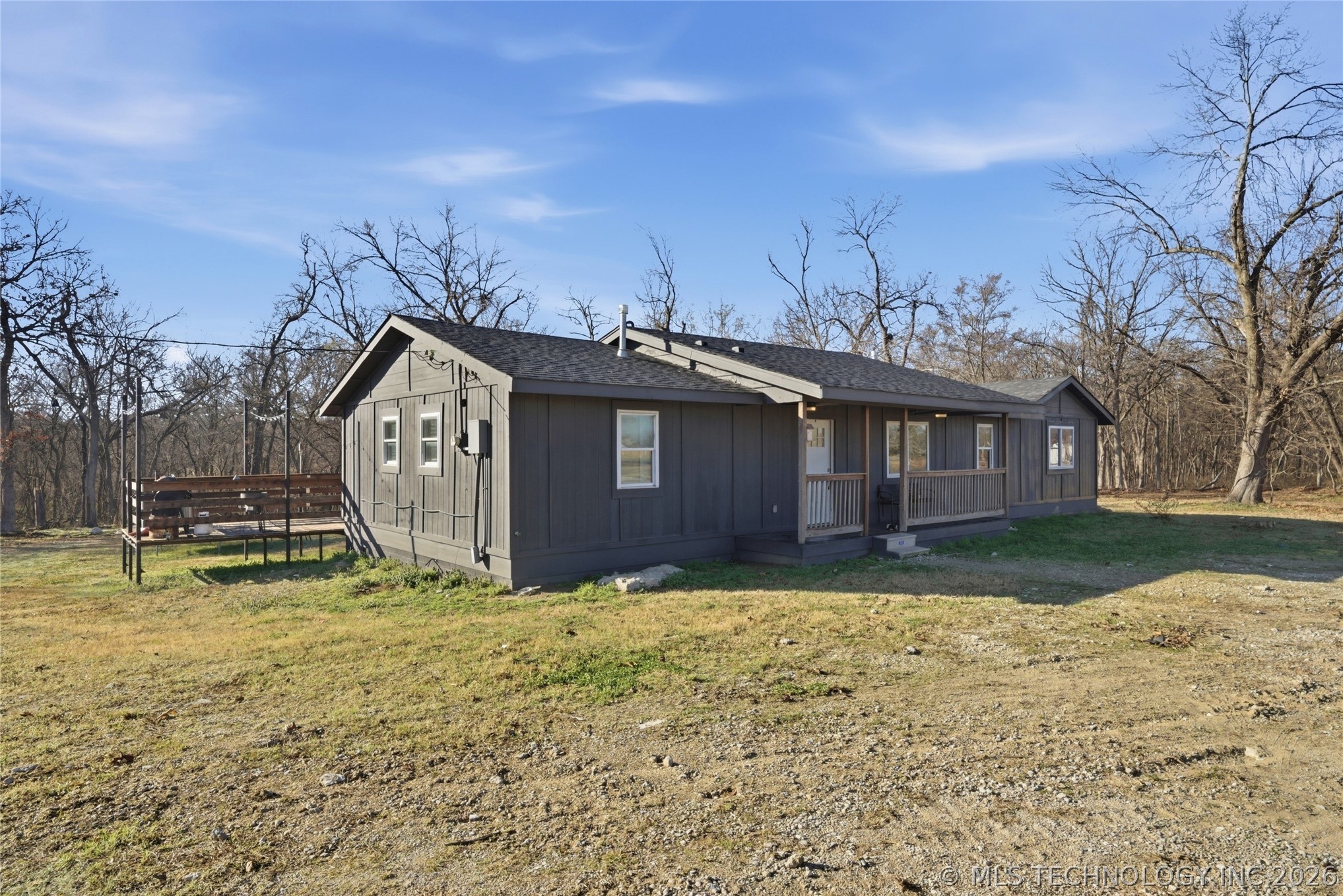 14710 W Line Street Property Photo 2