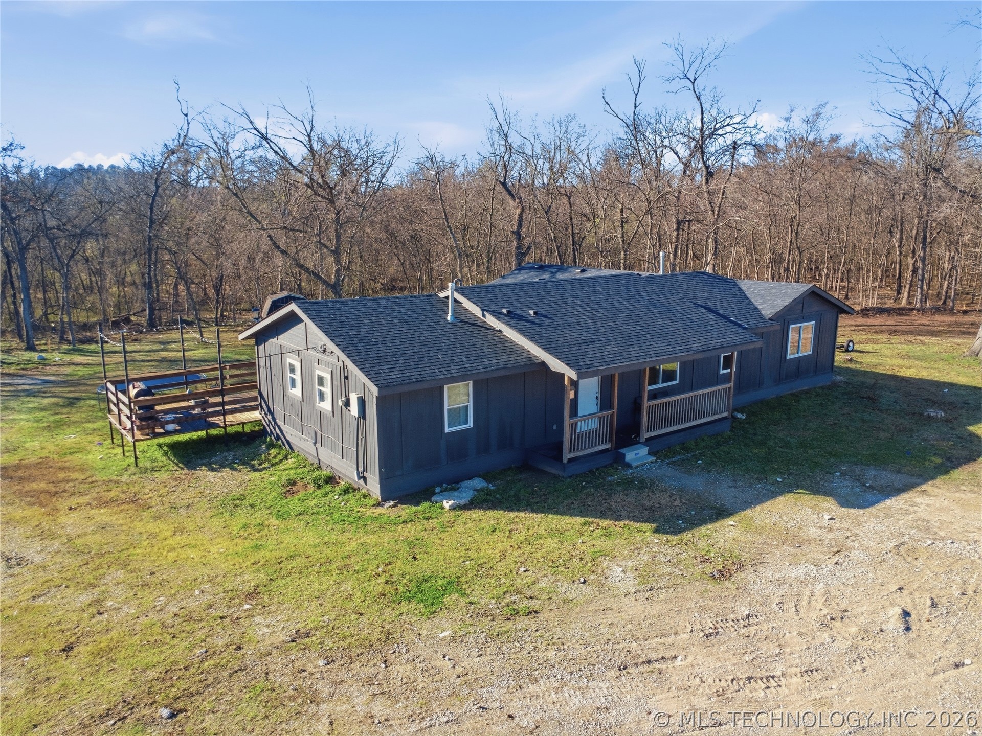 14710 W Line Street Property Photo 3