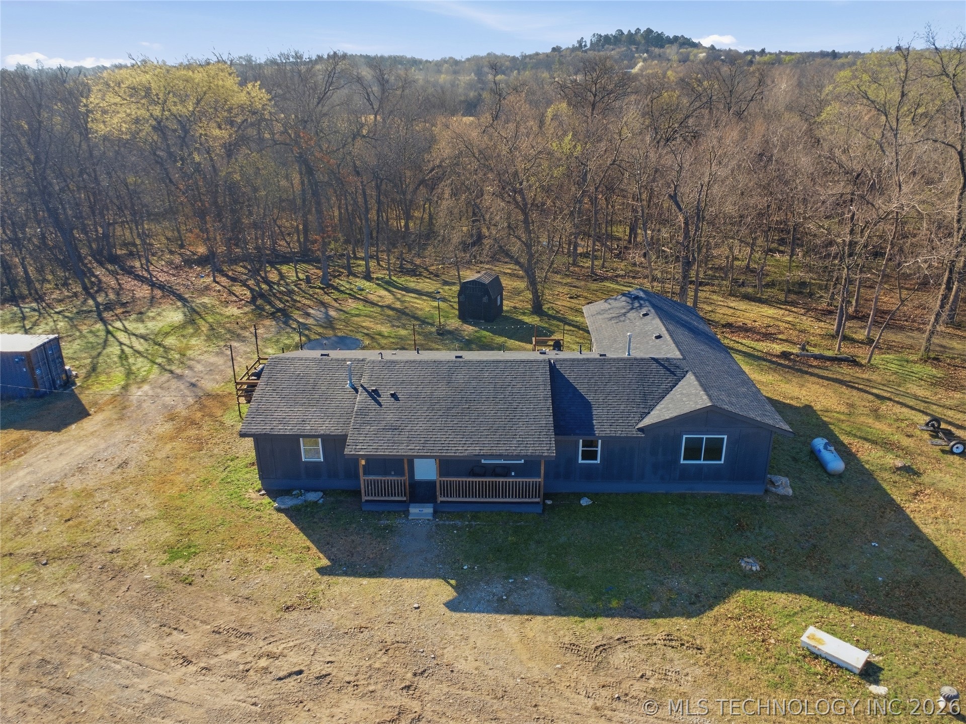14710 W Line Street Property Photo 4