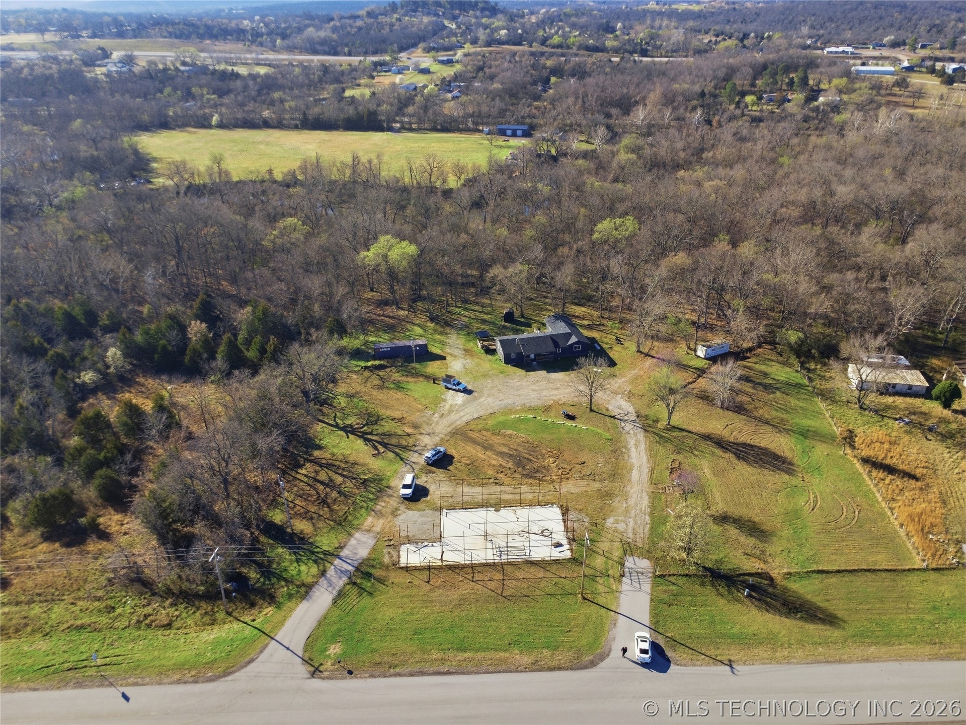 14710 W Line Street Property Photo 5