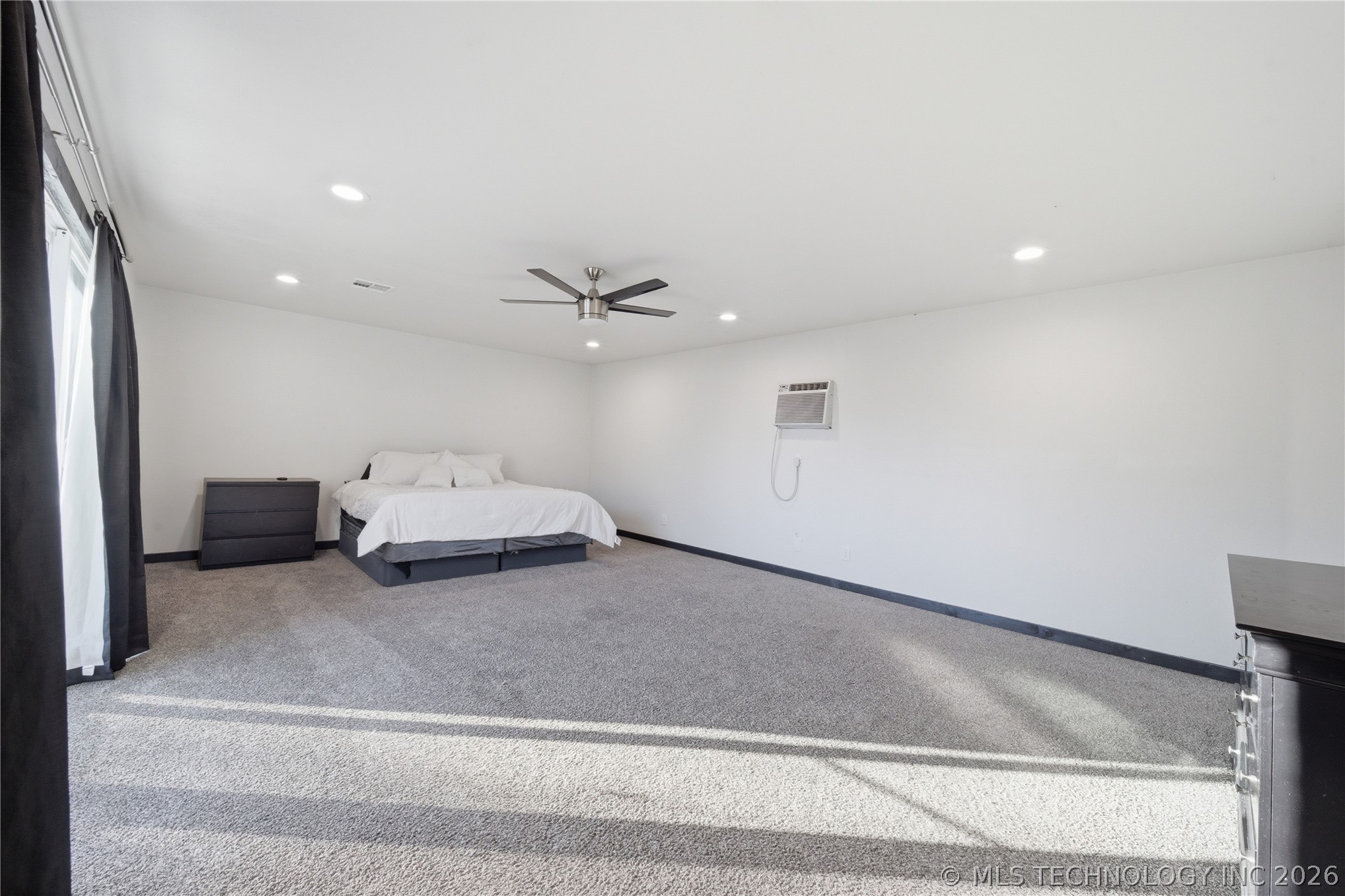 14710 W Line Street Property Photo 19
