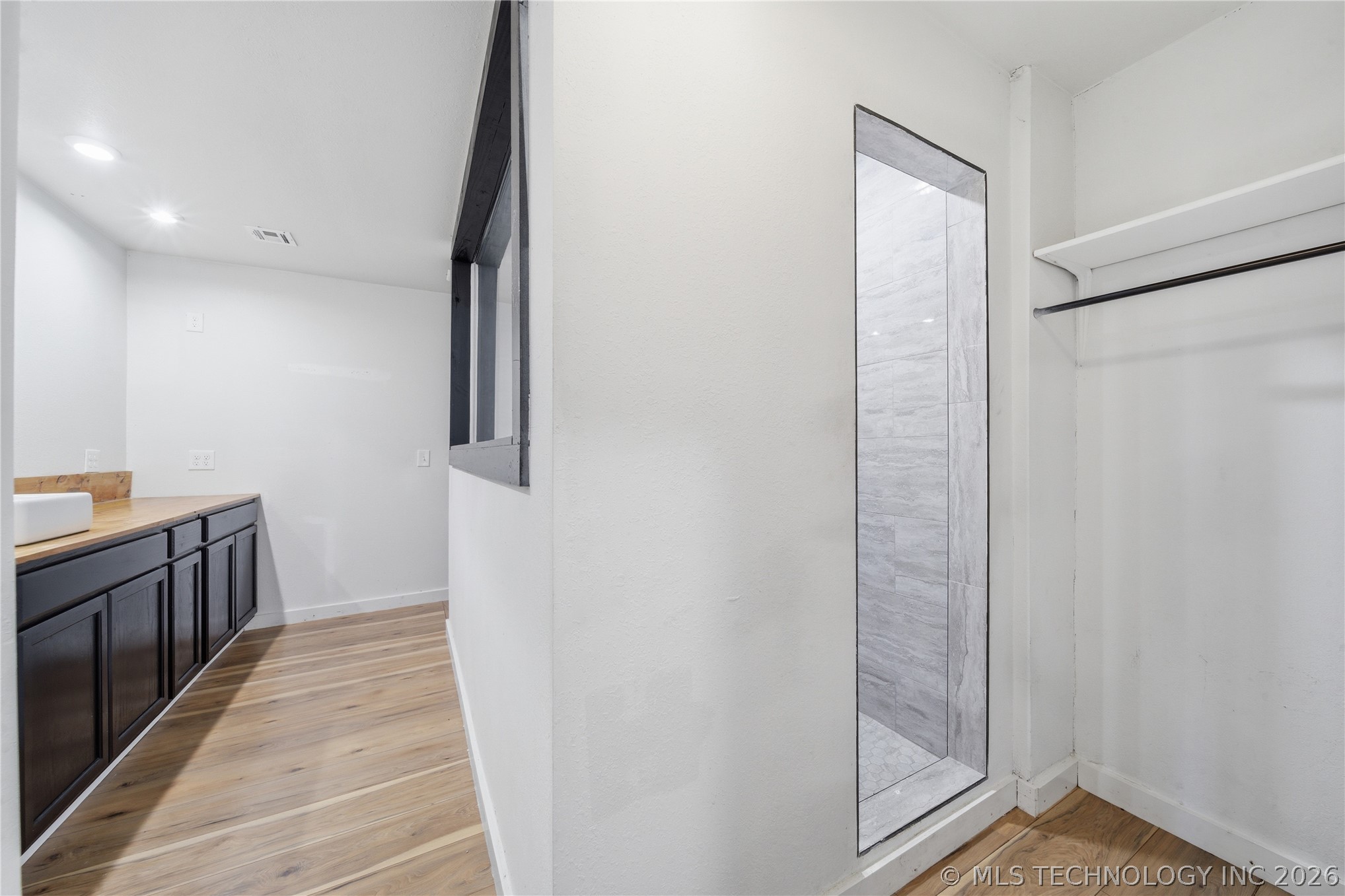 14710 W Line Street Property Photo 23
