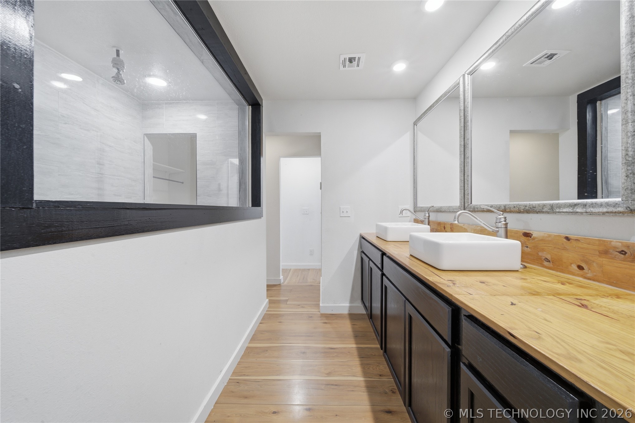 14710 W Line Street Property Photo 25