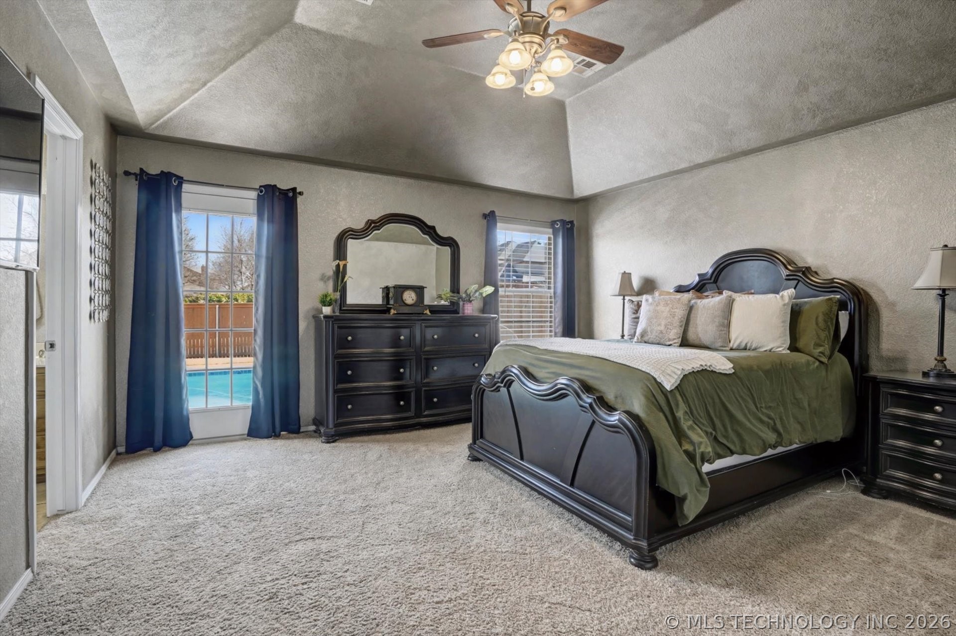 909 S Desert Palm Avenue Property Photo 15